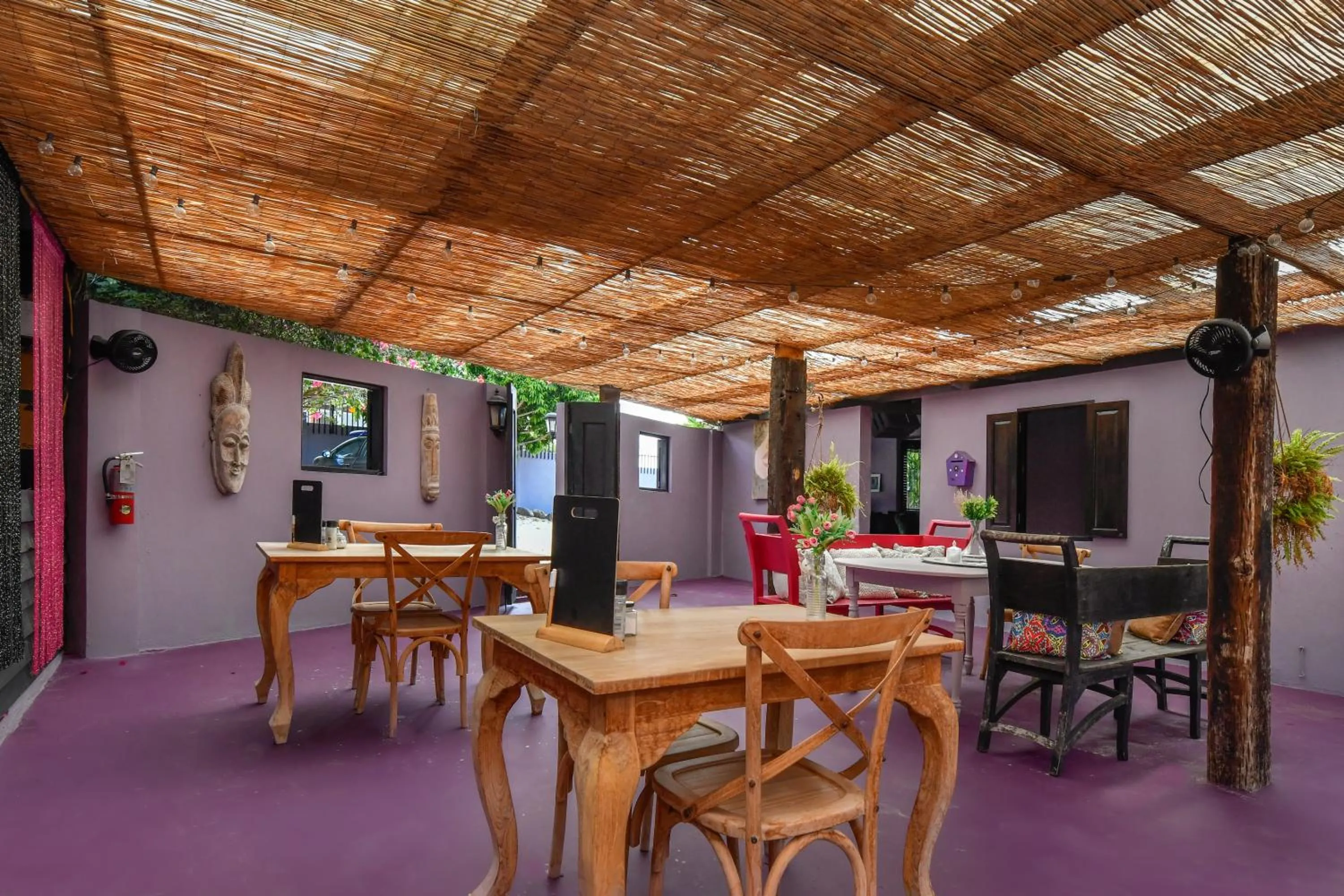 Restaurant/places to eat in Mammaloe