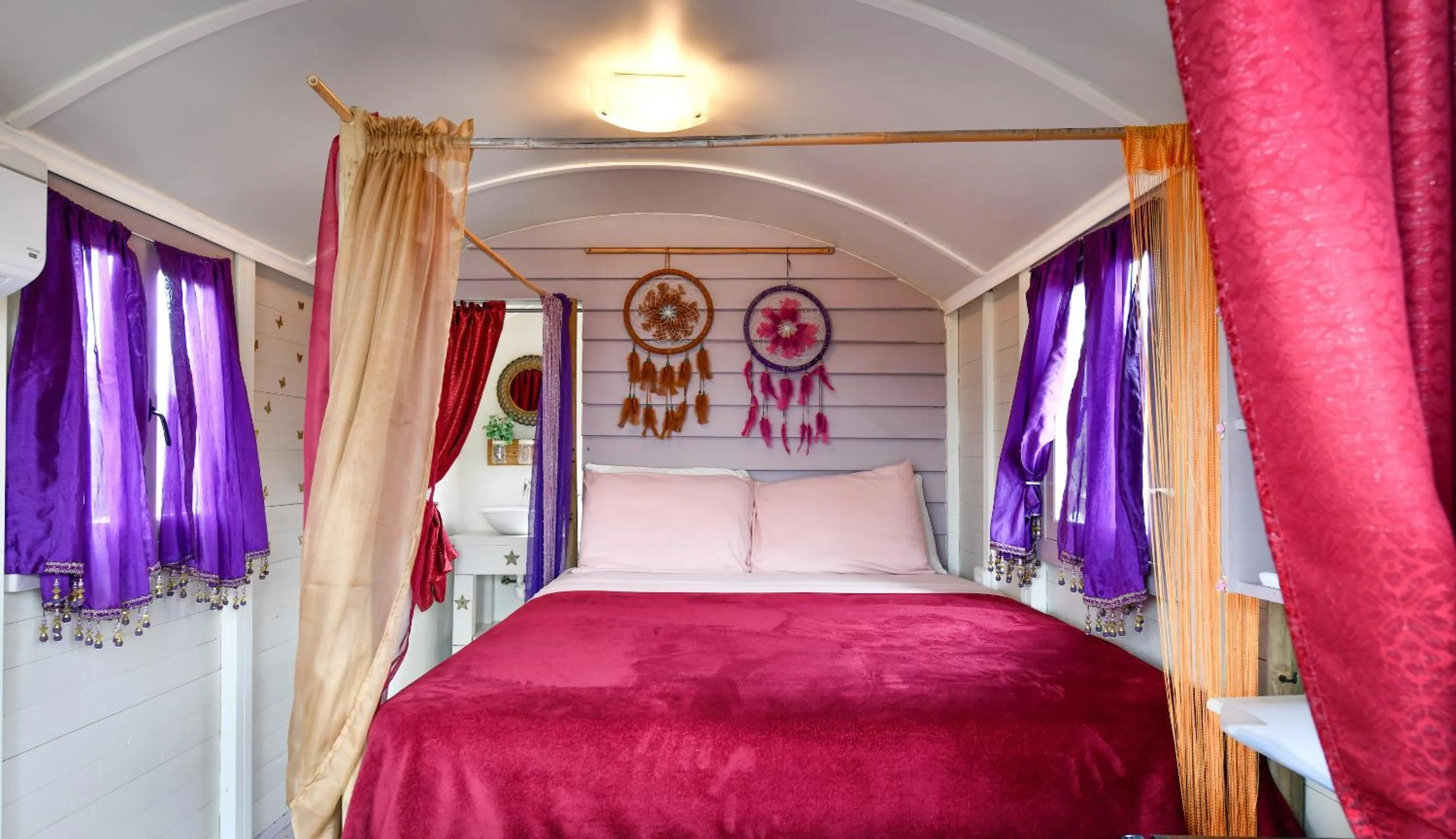 Bedroom, Bed in Mammaloe