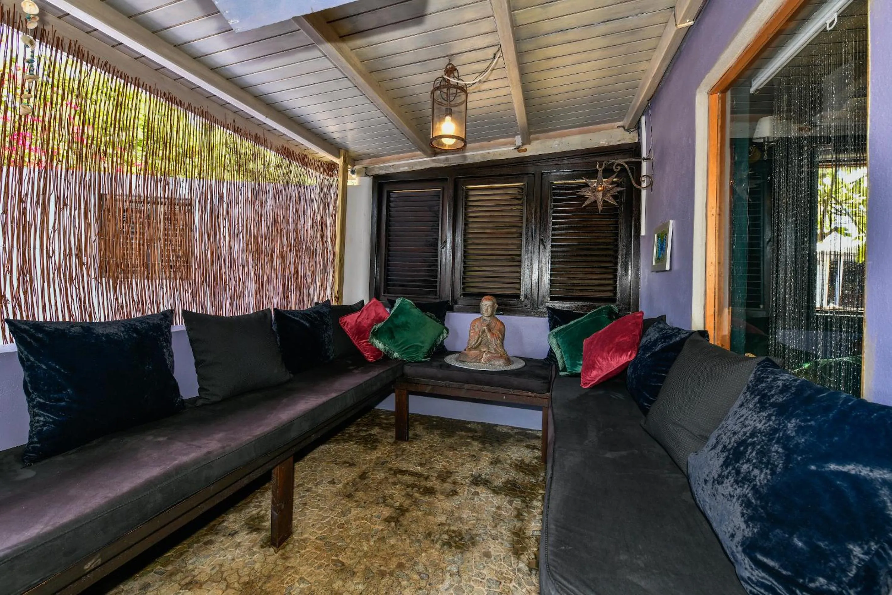 Seating area in Mammaloe