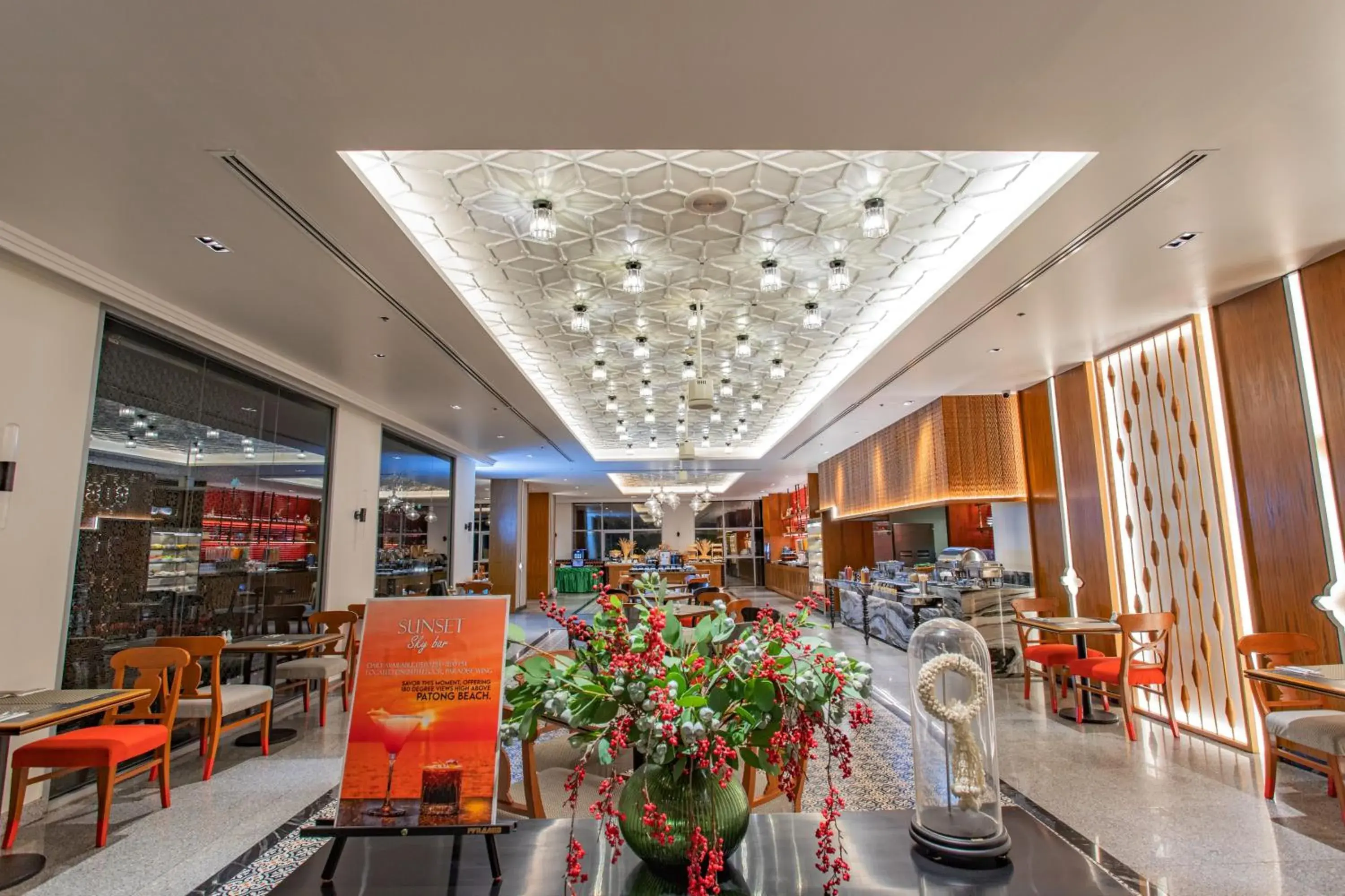 Restaurant/places to eat in The Royal Paradise Hotel & Spa - SHA Extra Plus Restaurant/places to eat in The Royal Paradise Hotel & Spa - SHA Extra Plus