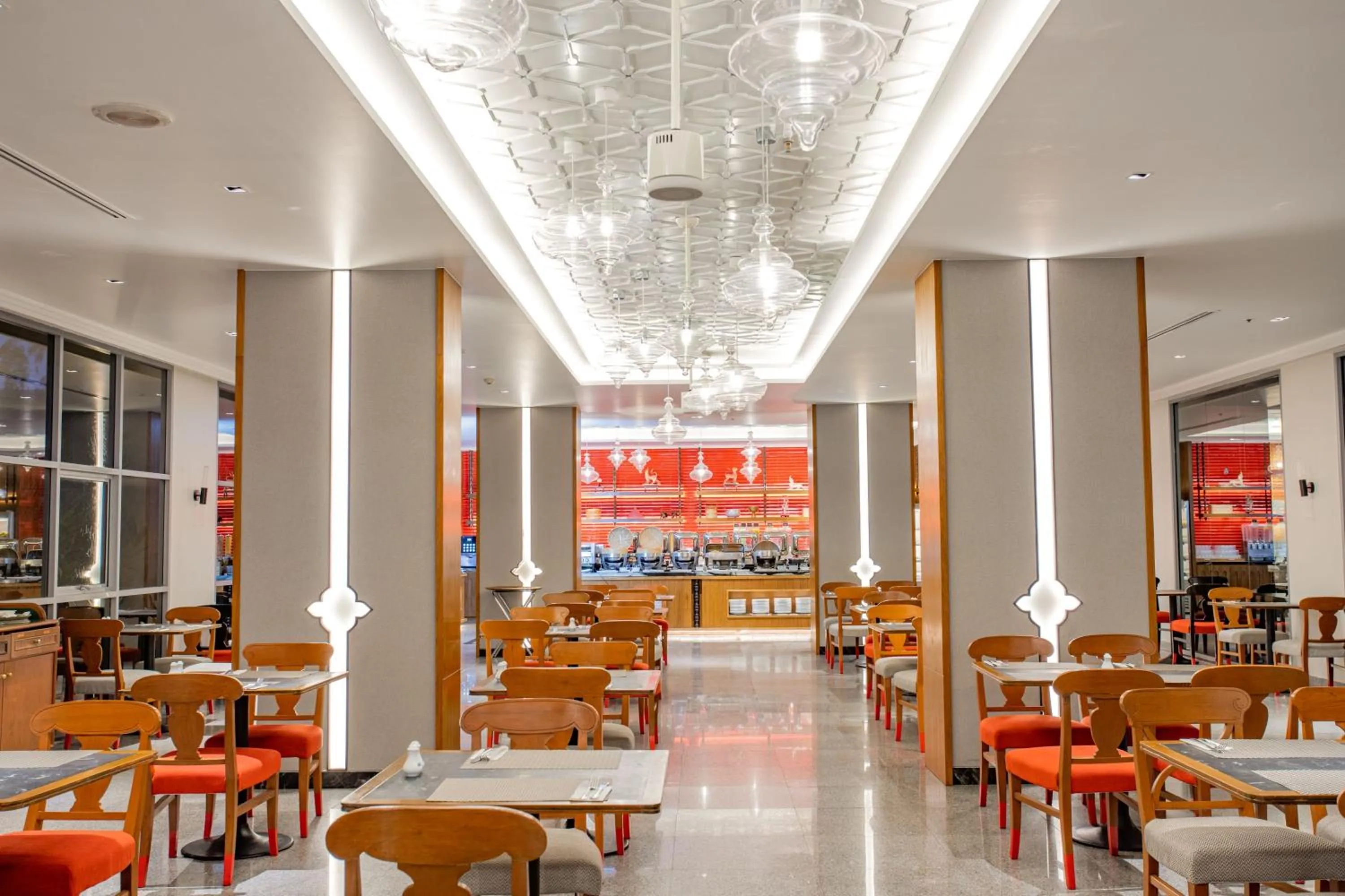 Restaurant/places to eat in The Royal Paradise Hotel & Spa - SHA Extra Plus