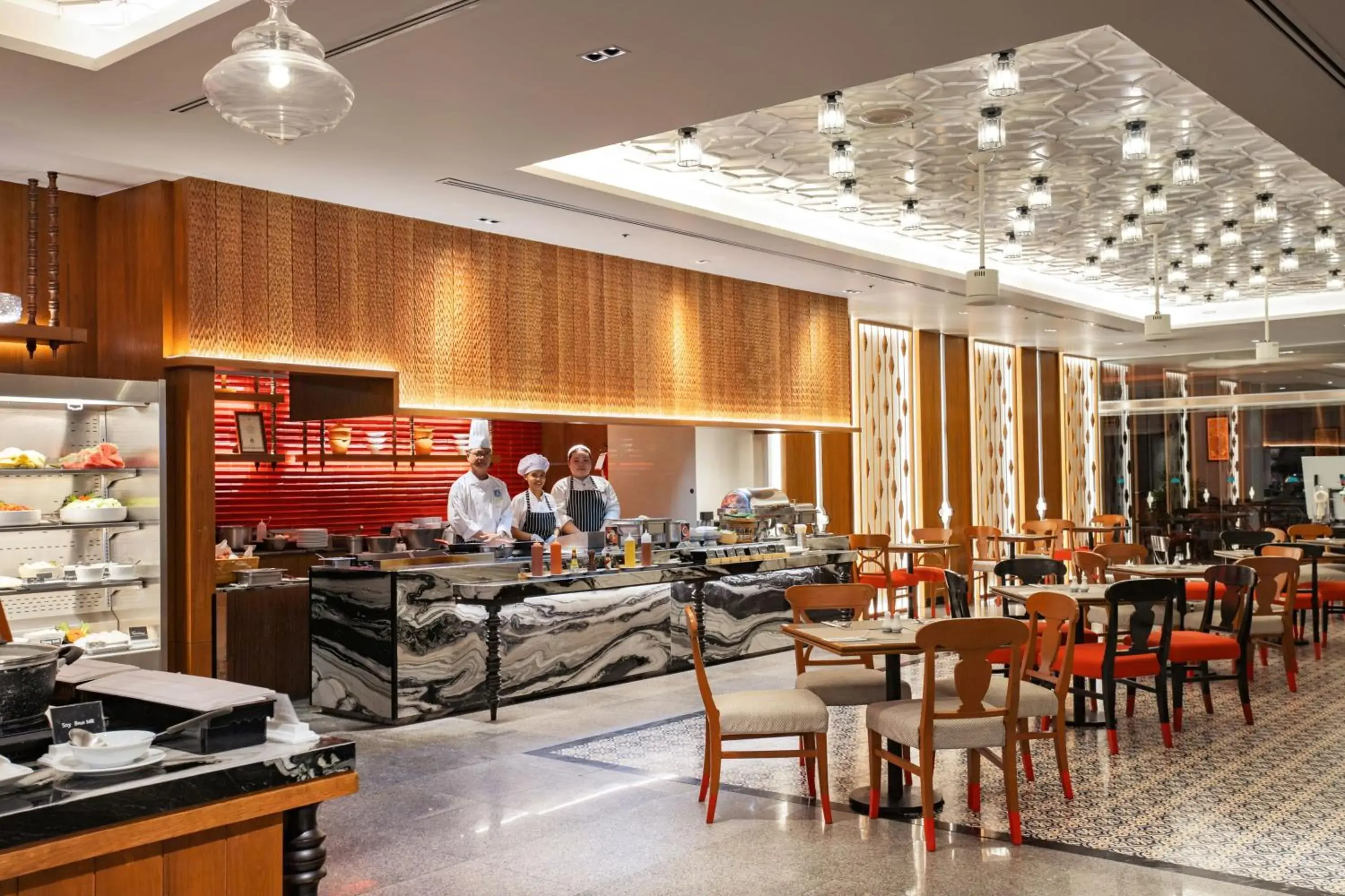 Restaurant/places to eat in The Royal Paradise Hotel & Spa - SHA Extra Plus Restaurant/places to eat in The Royal Paradise Hotel & Spa - SHA Extra Plus