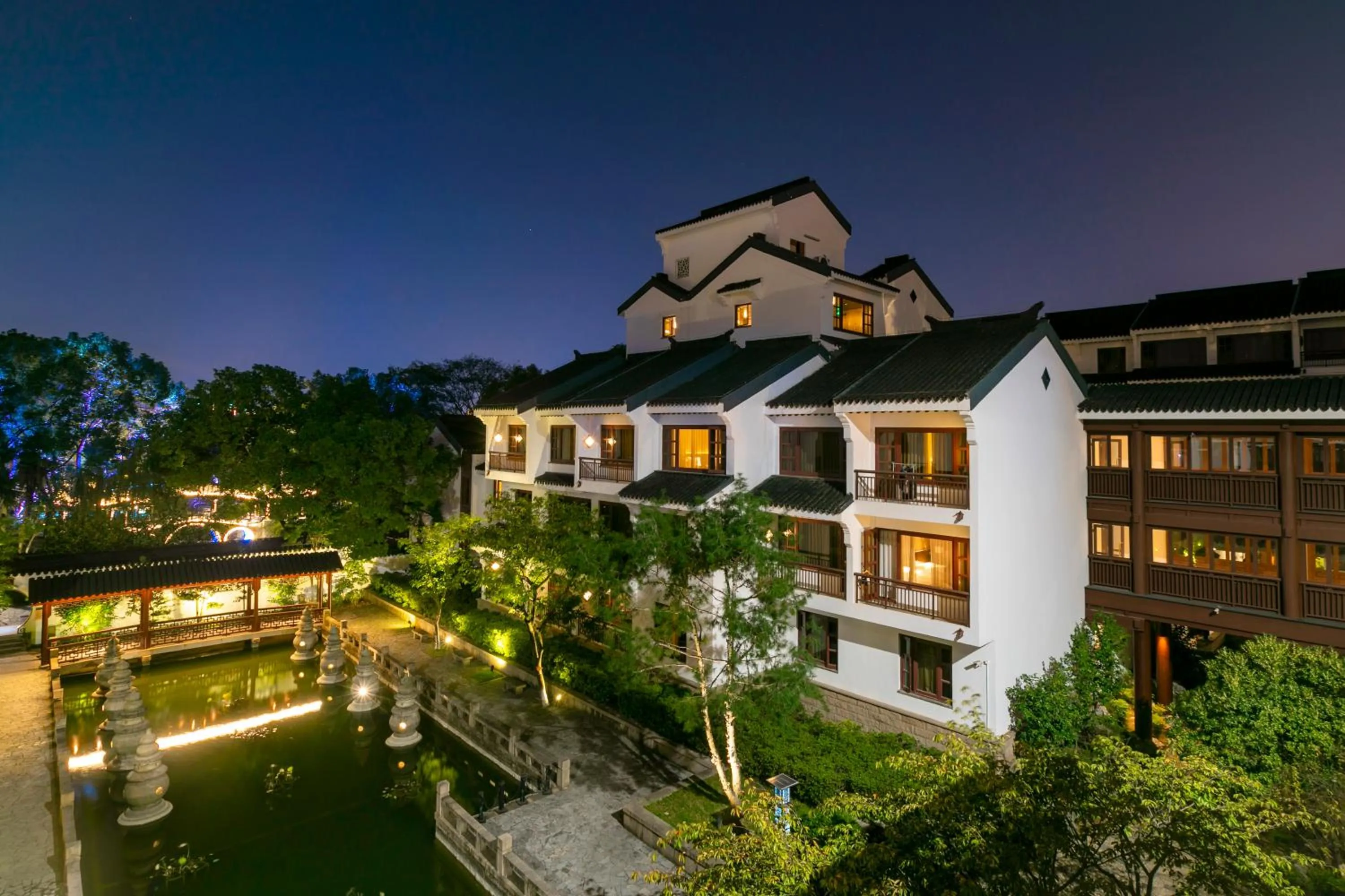 Garden in Pan Pacific Suzhou -Including unlimited access to the 4A-level Panmen Scenic Area