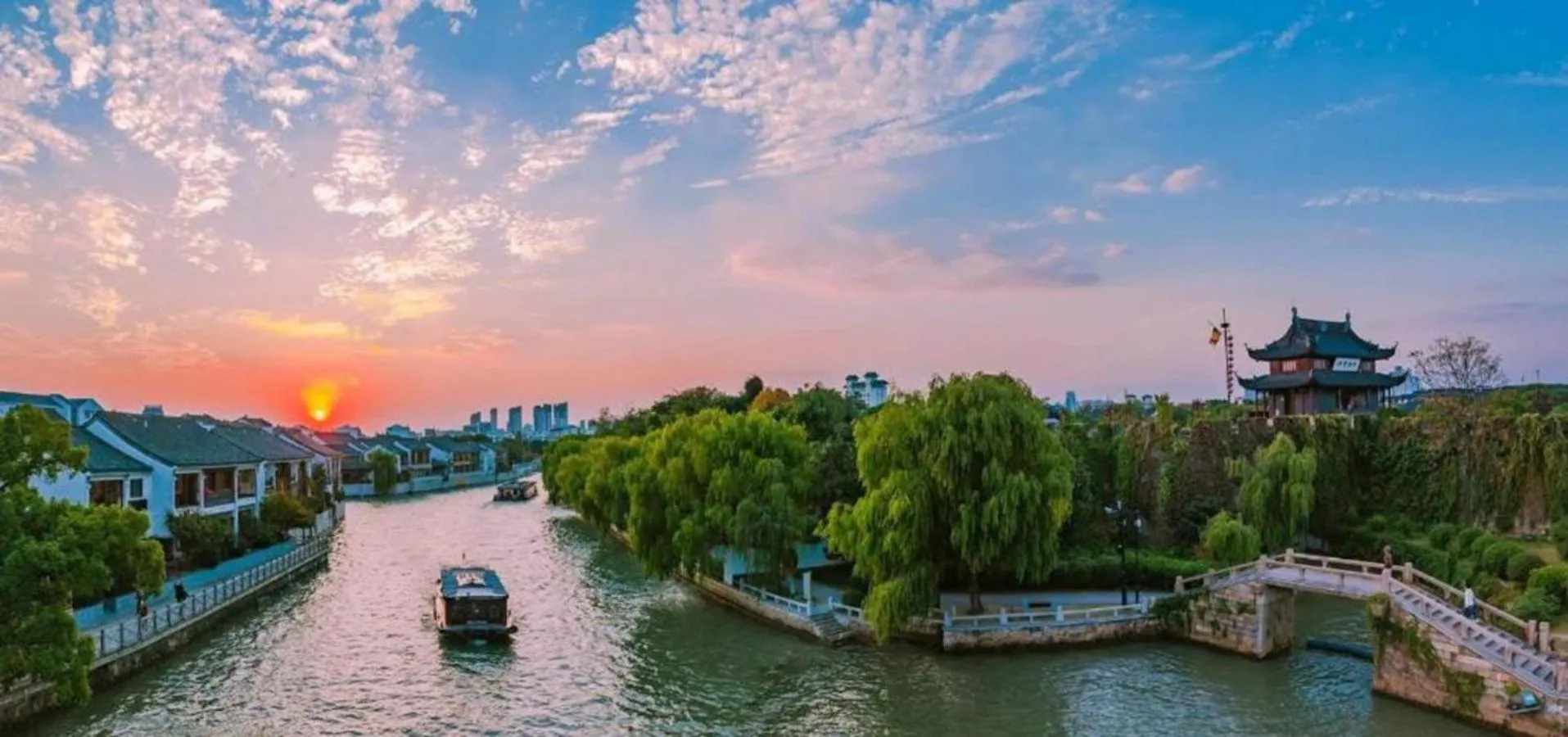 River view in Pan Pacific Suzhou -Including unlimited access to the 4A-level Panmen Scenic Area
