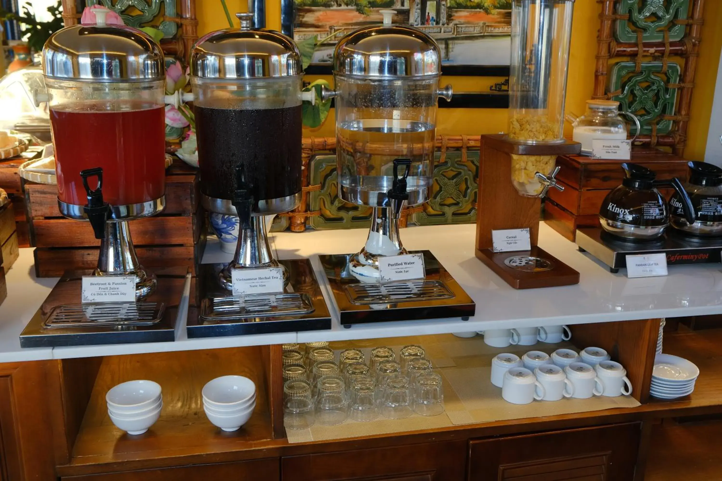 Restaurant/places to eat in Duc Vuong Saigon Hotel - Bui Vien Restaurant/places to eat in Duc Vuong Saigon Hotel - Bui Vien