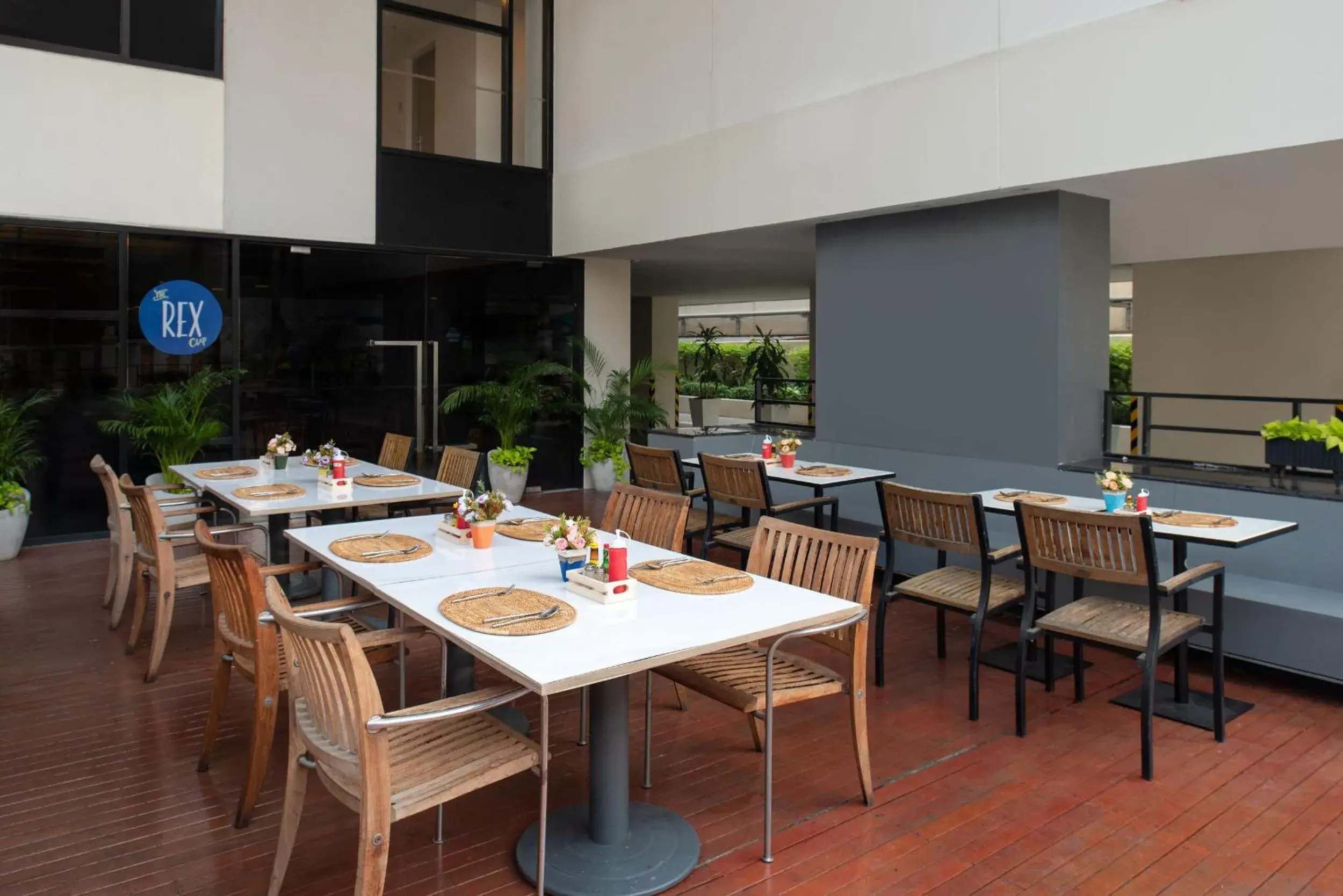 Restaurant/places to eat in Citadines Sukhumvit 8 Bangkok Restaurant/places to eat in Citadines Sukhumvit 8 Bangkok