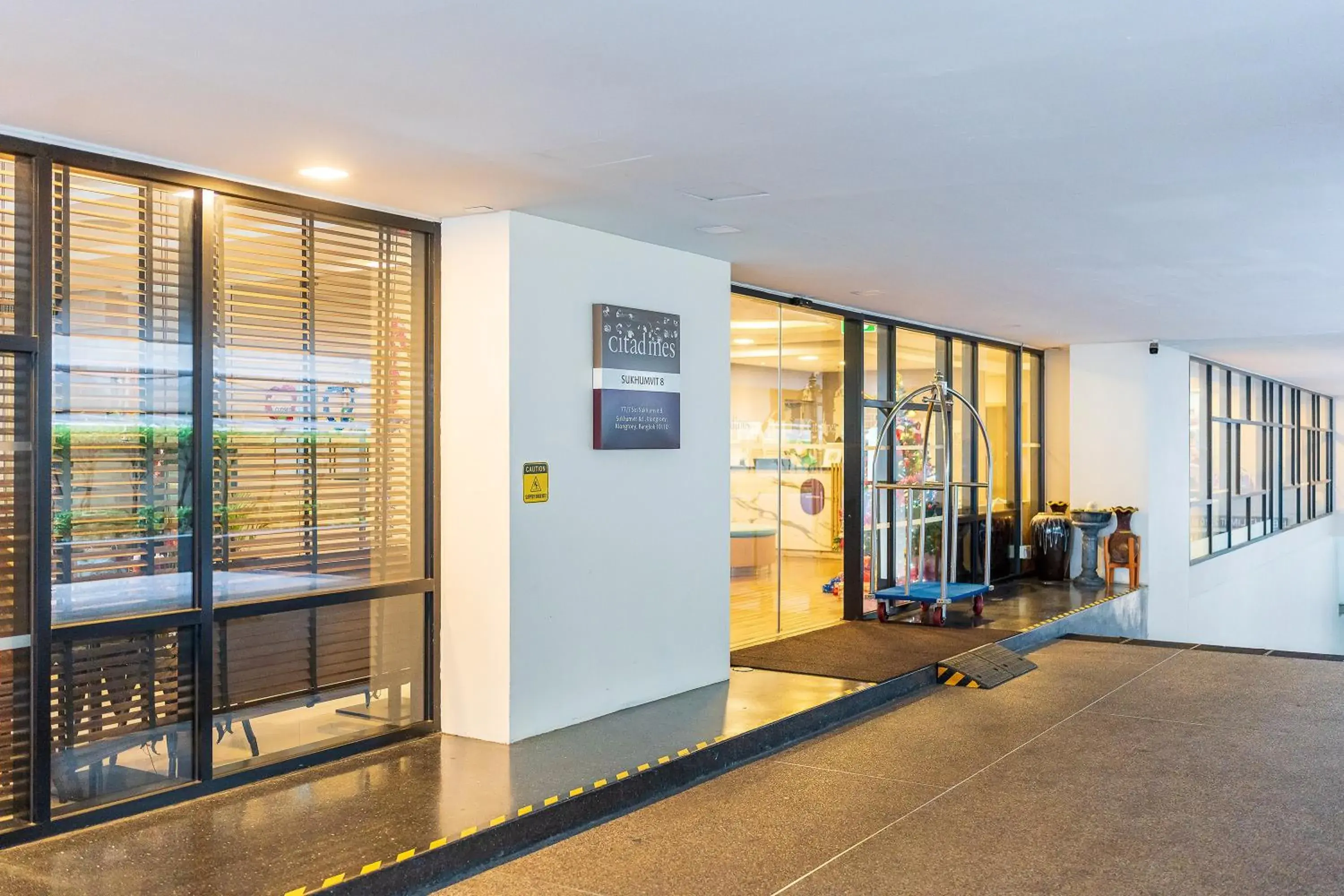 Facade/entrance in Citadines Sukhumvit 8 Bangkok Facade/entrance in Citadines Sukhumvit 8 Bangkok