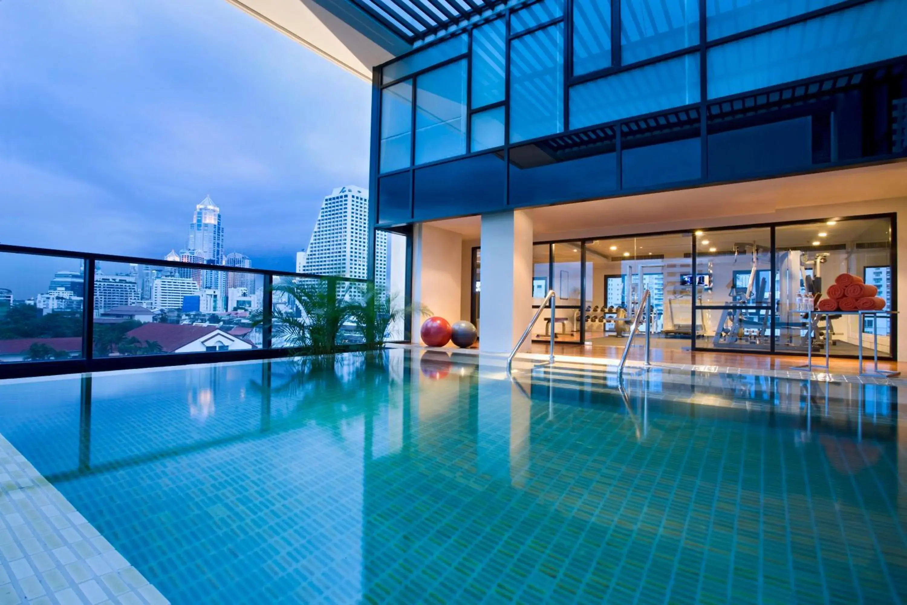Swimming pool in Citadines Sukhumvit 8 Bangkok Swimming pool in Citadines Sukhumvit 8 Bangkok