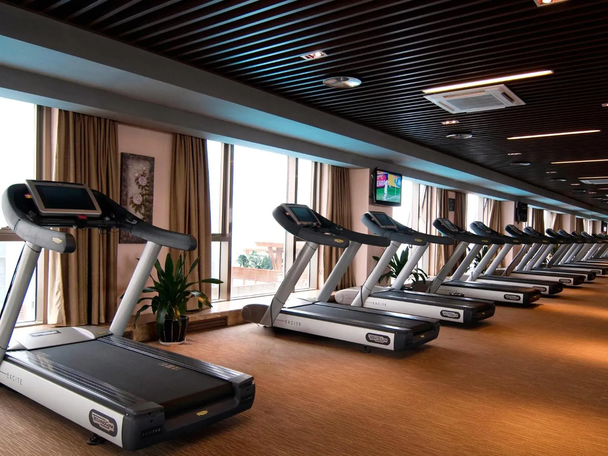 Fitness centre/facilities in Marco Polo Jin Jiang Fitness centre/facilities in Marco Polo Jin Jiang