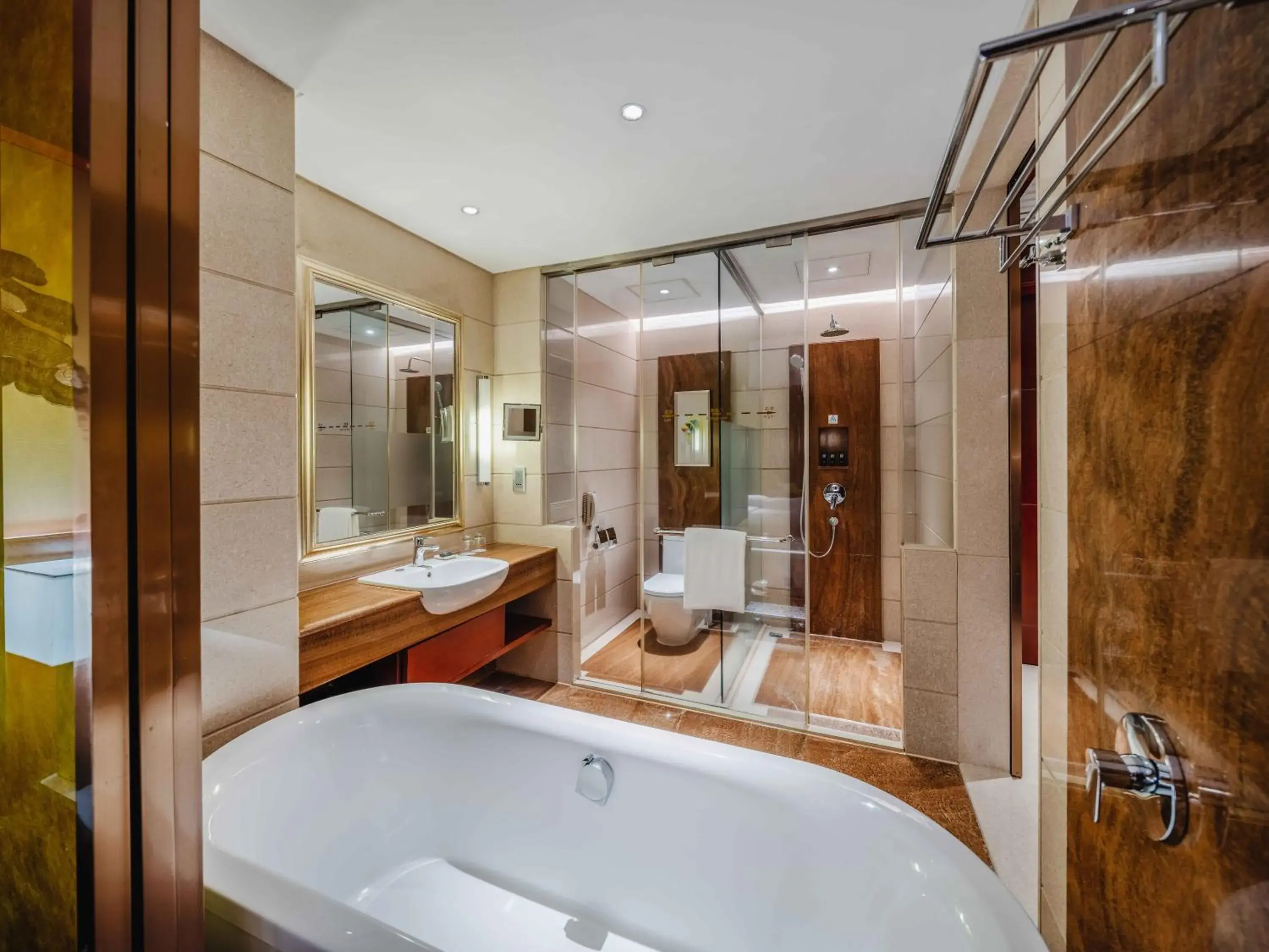 Superior King Room in Marco Polo Jin Jiang Superior King Room in Marco Polo Jin Jiang