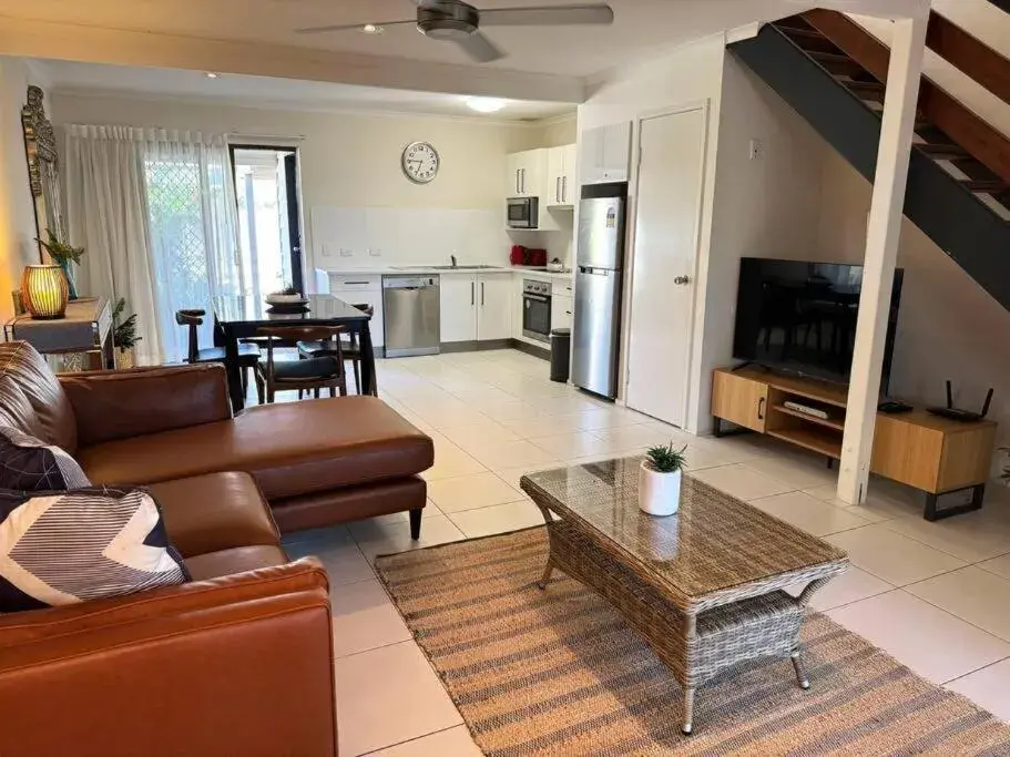 Living room in Nautilus Noosa Resort Living room in Nautilus Noosa Resort