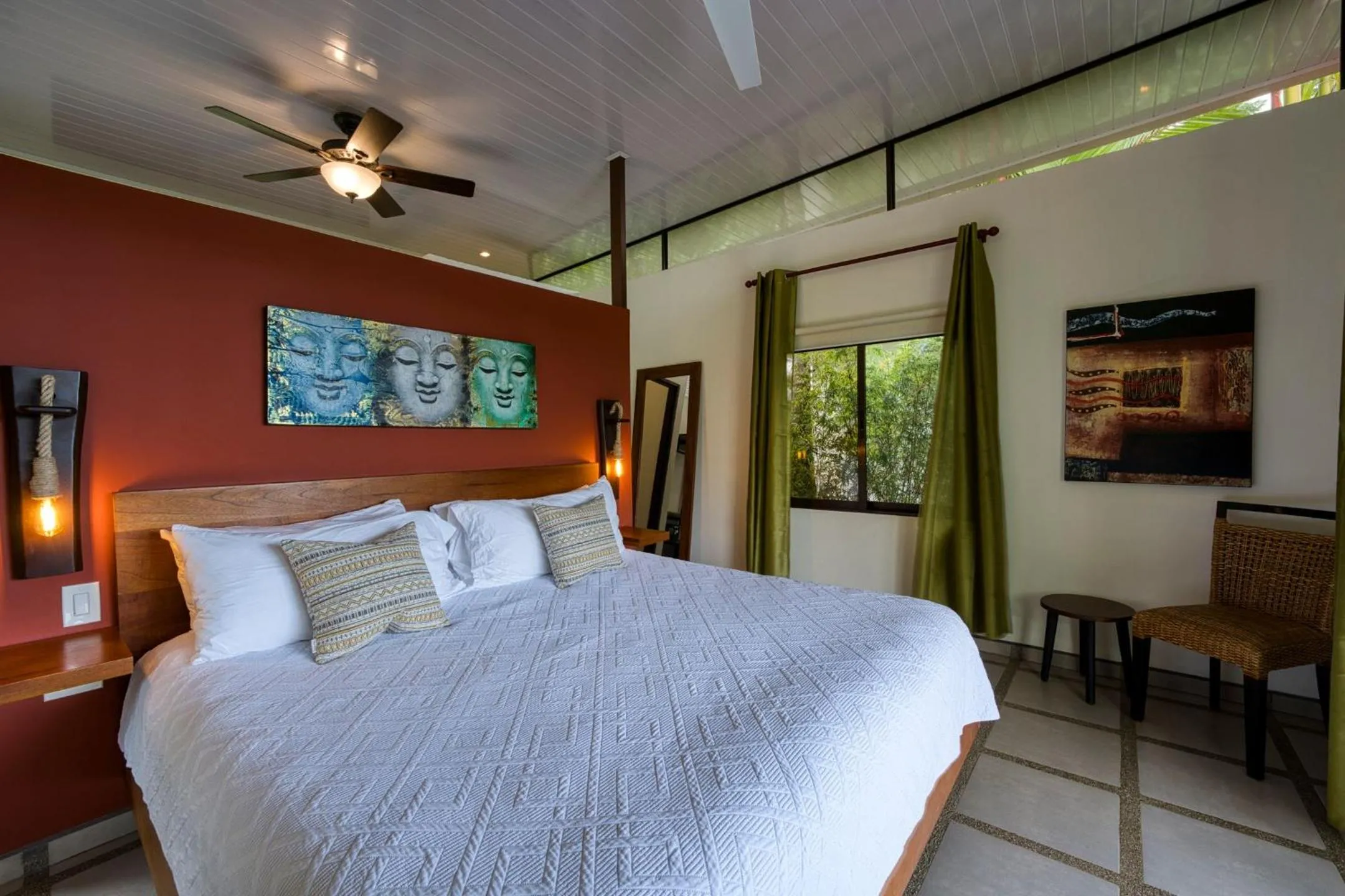Bed in Nature's Edge Boutique Hotel