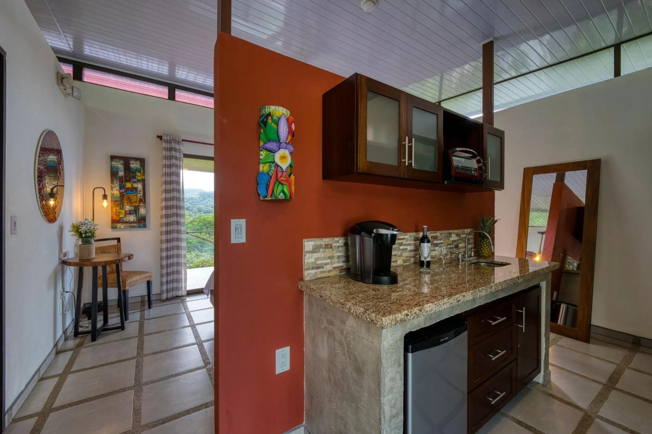 Kitchen or kitchenette in Nature's Edge Boutique Hotel