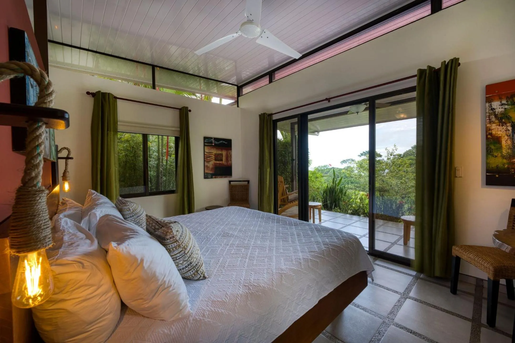Bed in Nature's Edge Boutique Hotel