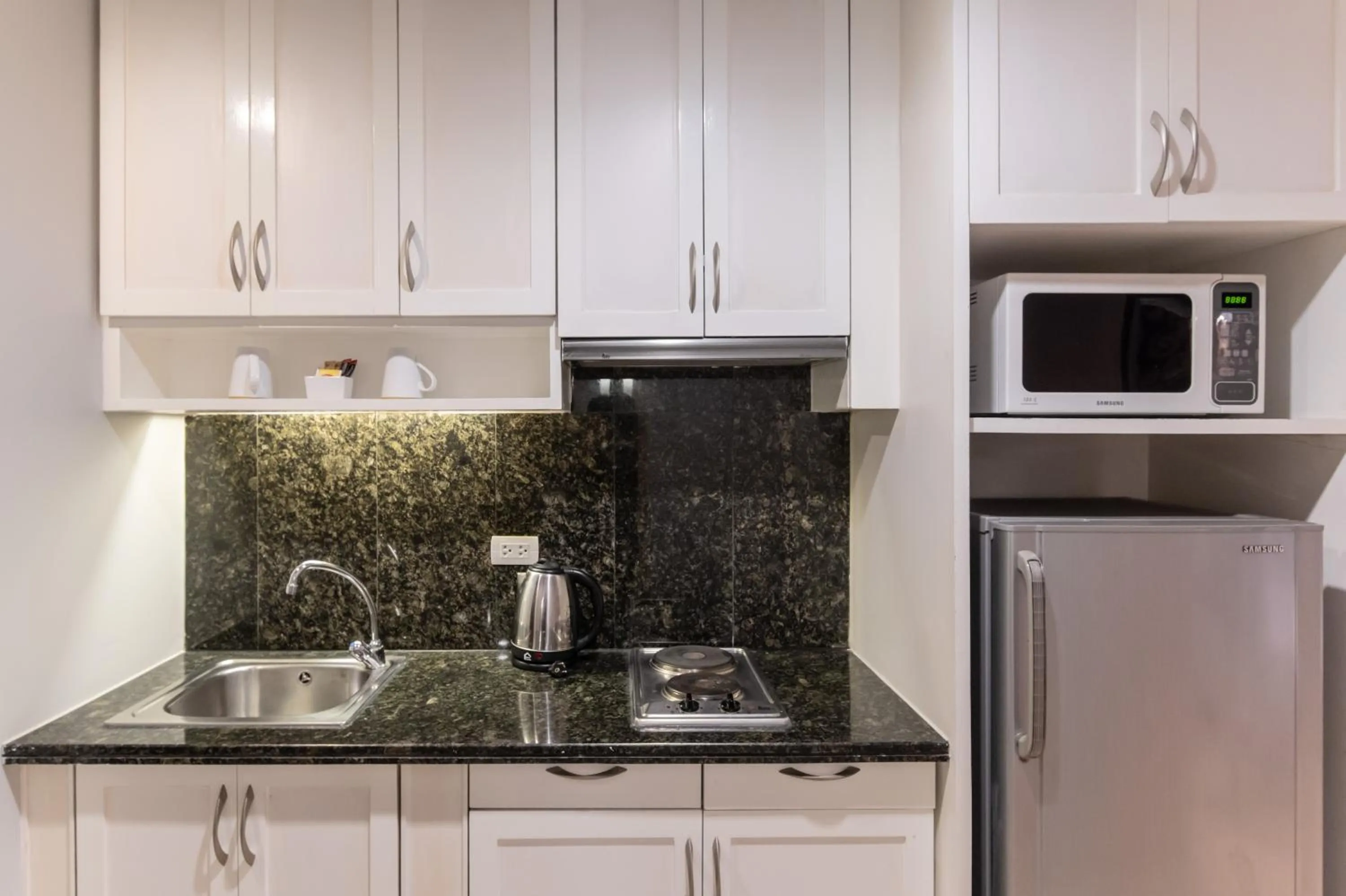 Dining area in Admiral Premier Bangkok