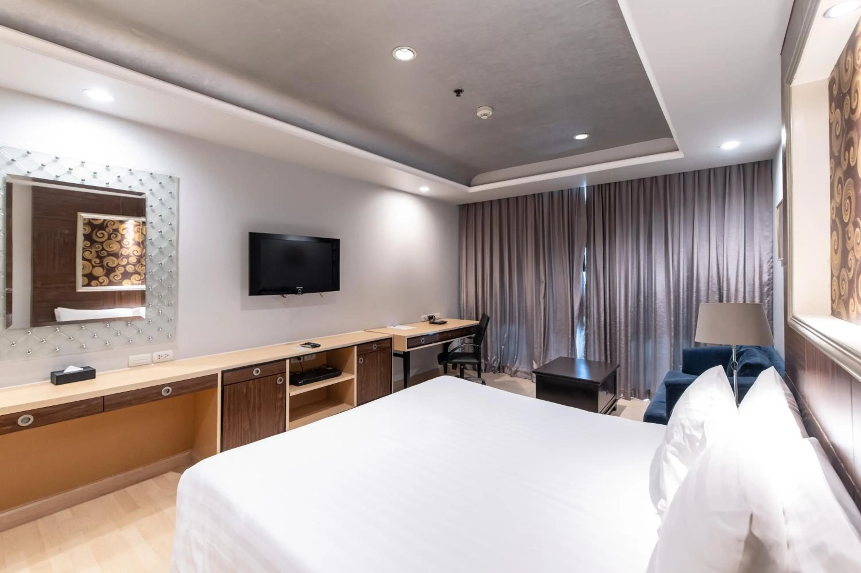 Bed in Admiral Premier Bangkok
