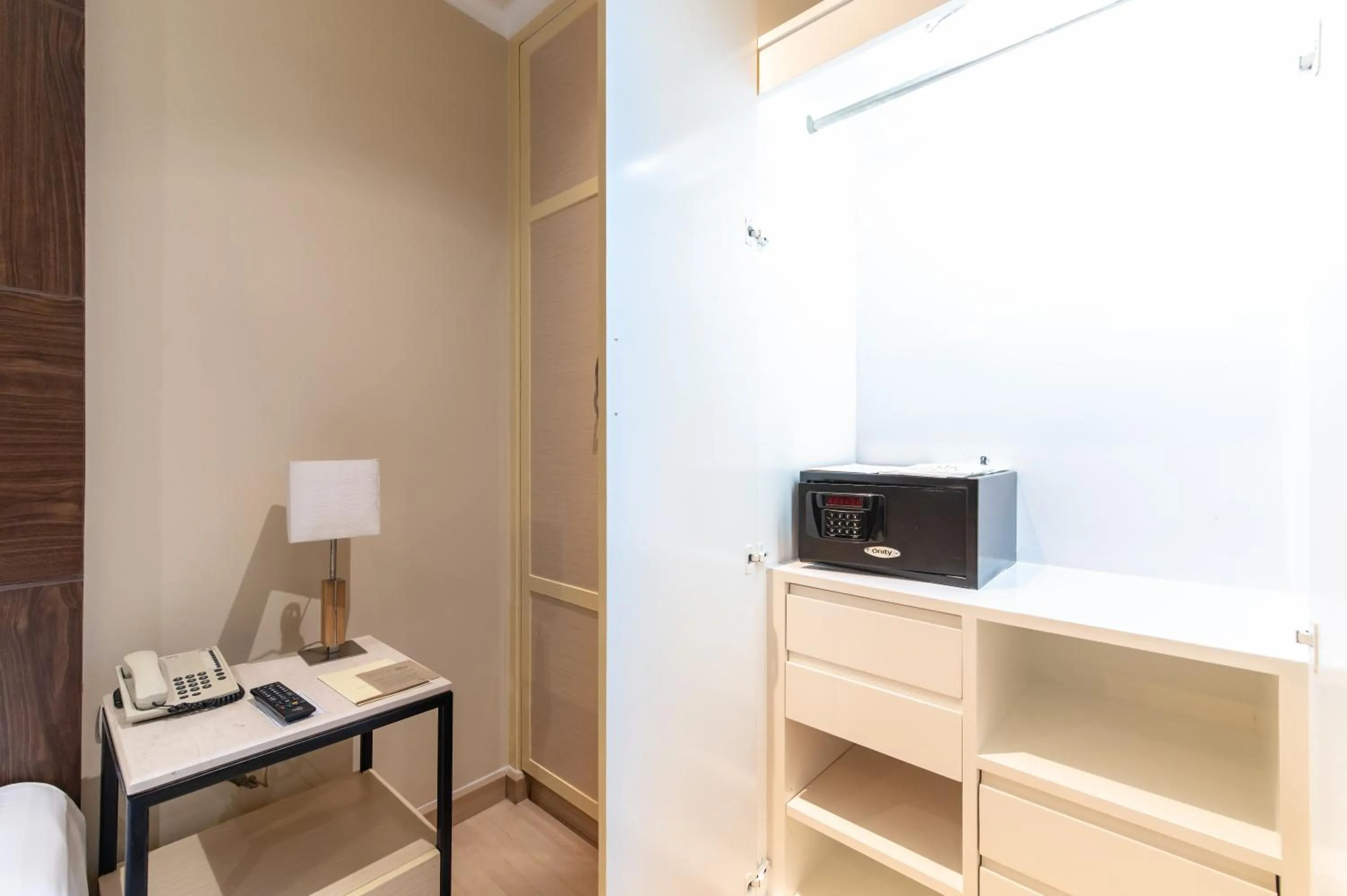 wardrobe in Admiral Premier Bangkok