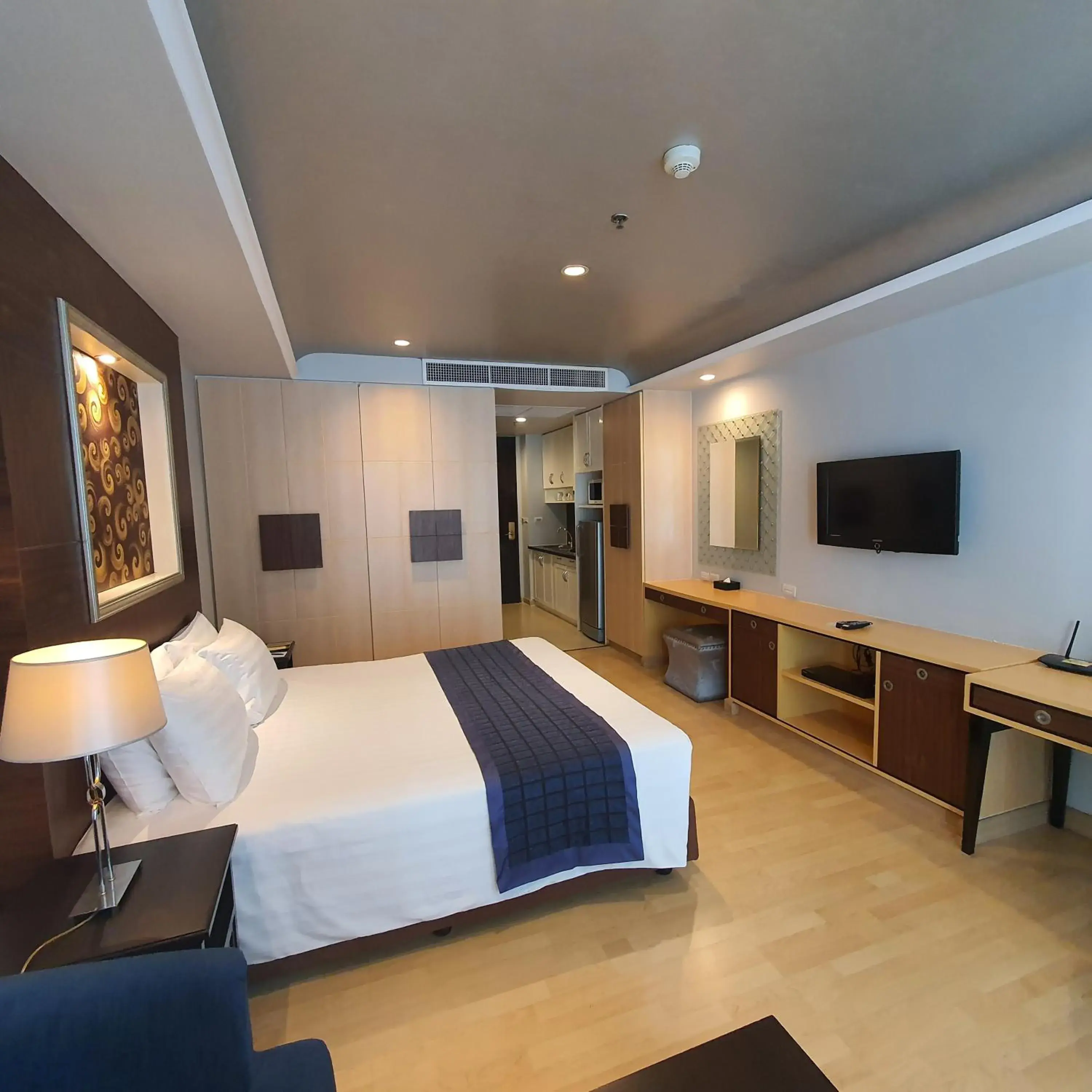 Bedroom, Bed in Admiral Premier Bangkok Bedroom, Bed in Admiral Premier Bangkok