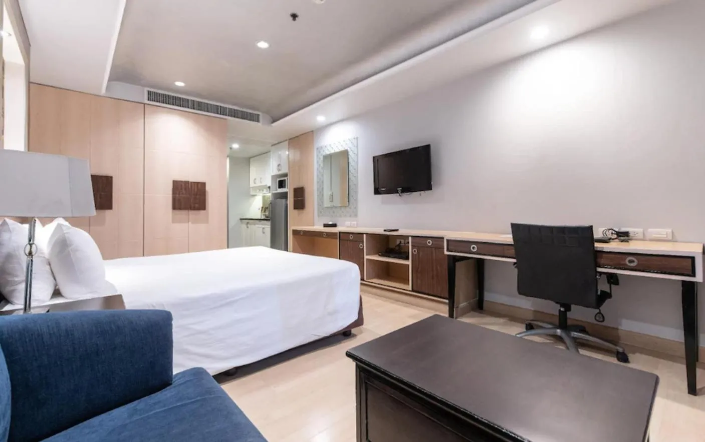 Bed in Admiral Premier Bangkok