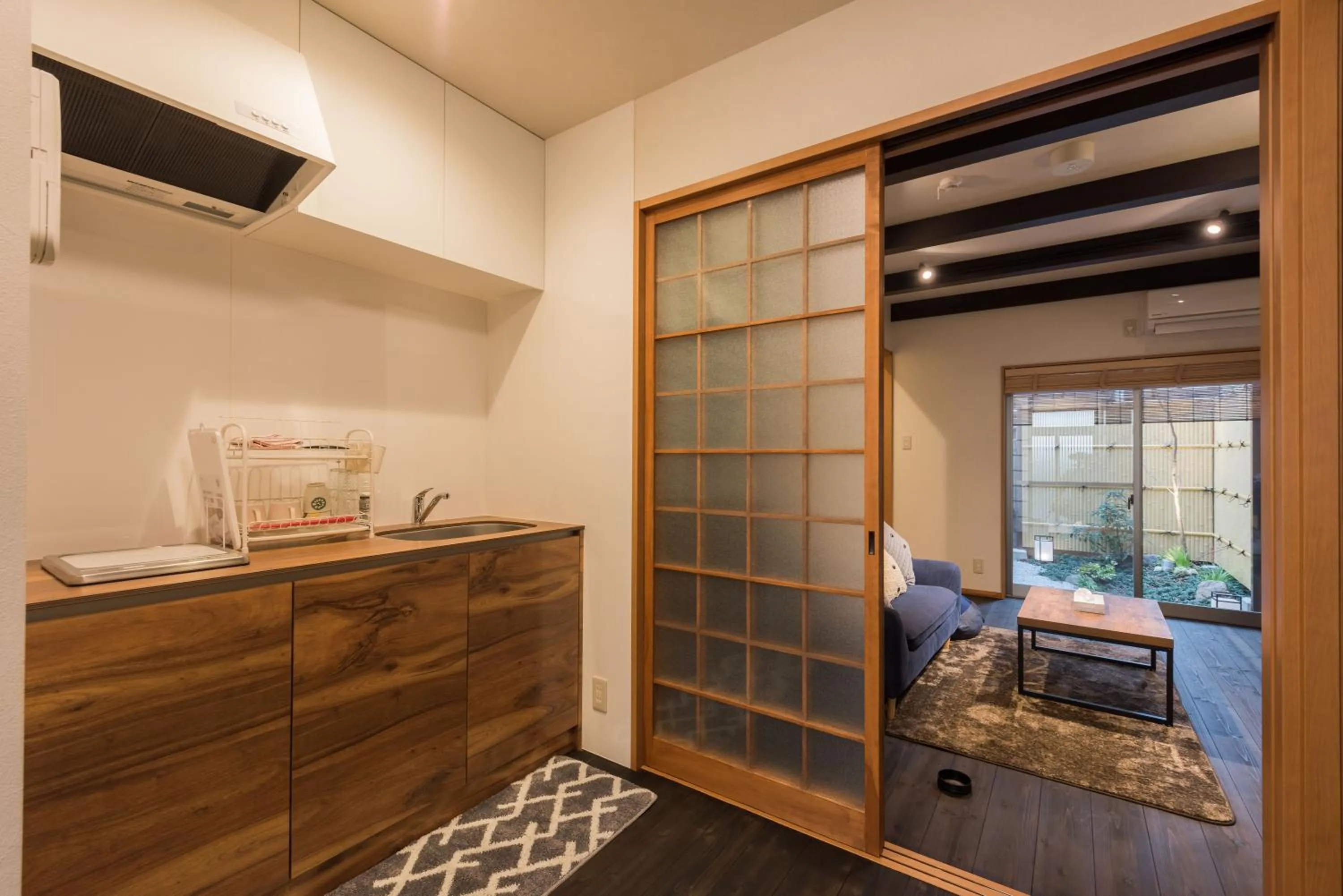 Kitchen or kitchenette in EnSe Sanjusangendo Villa