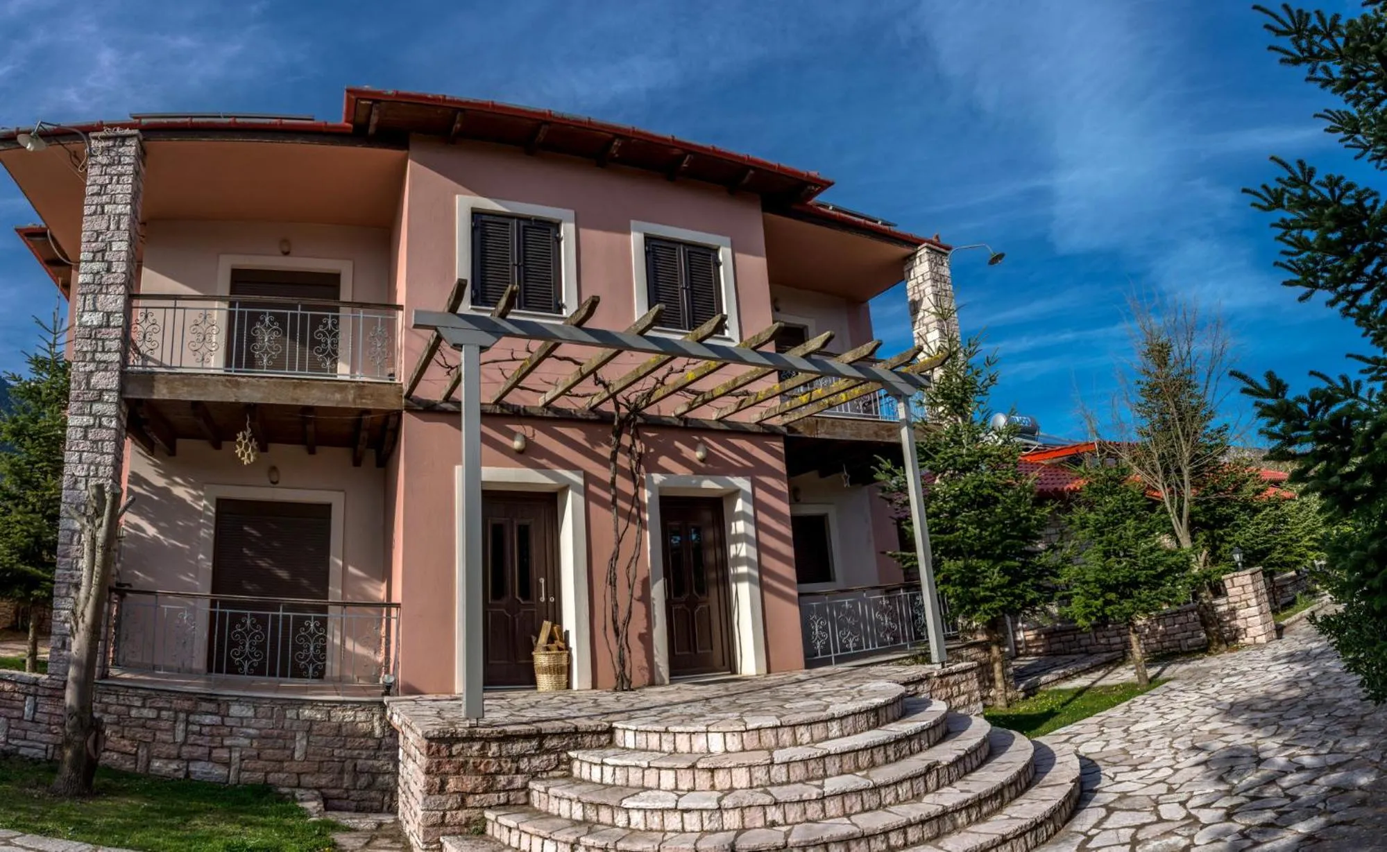 Property building in Mountain House