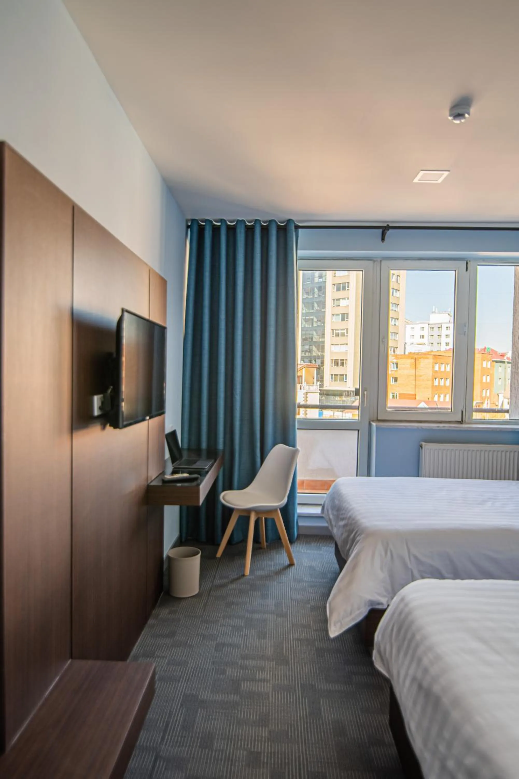 Bedroom, Bed in Edelweiss Art Hotel