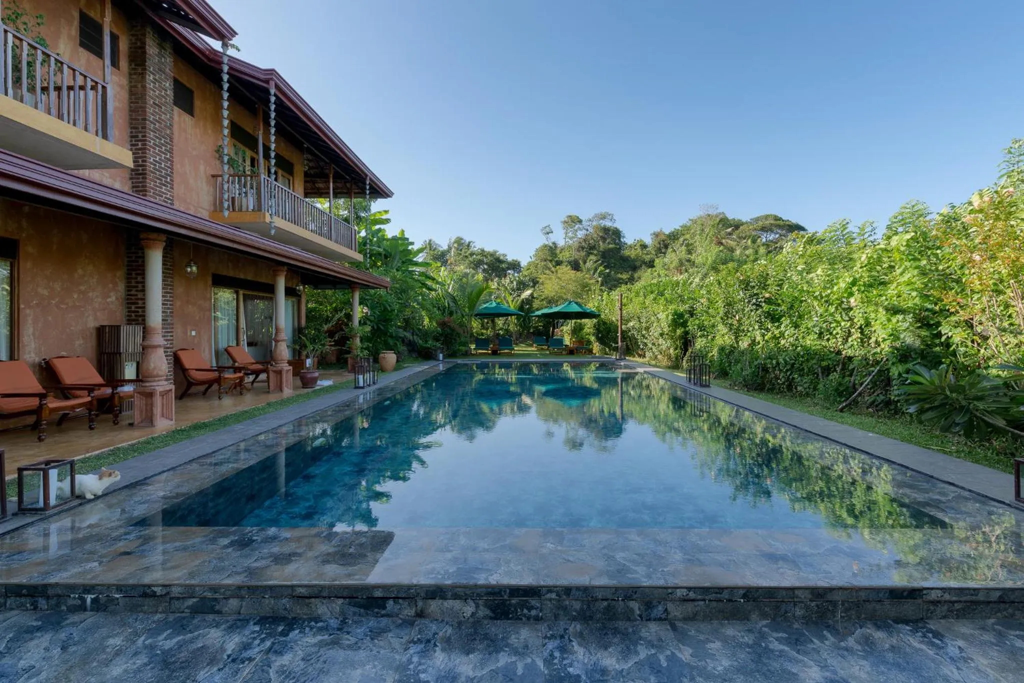 Property building in D Canal House