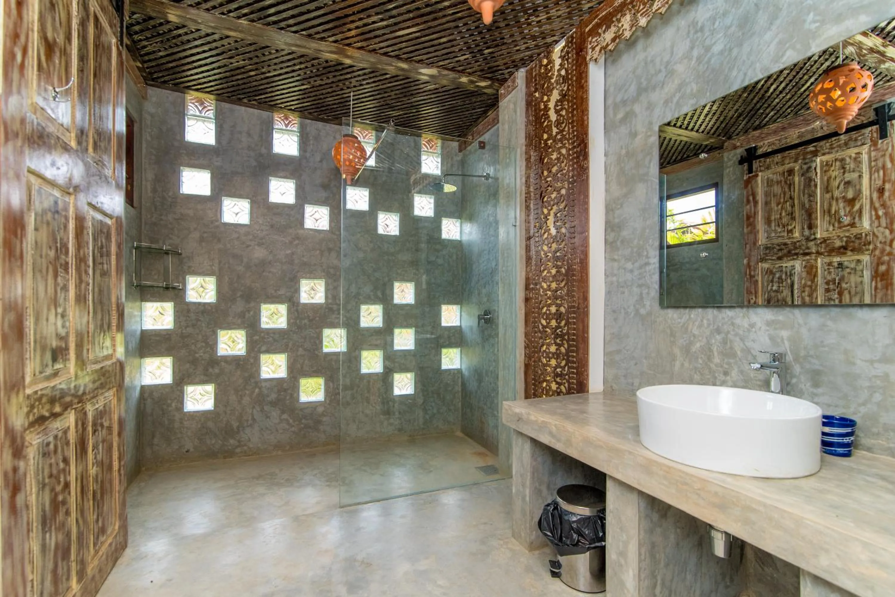 Bathroom in D Canal House