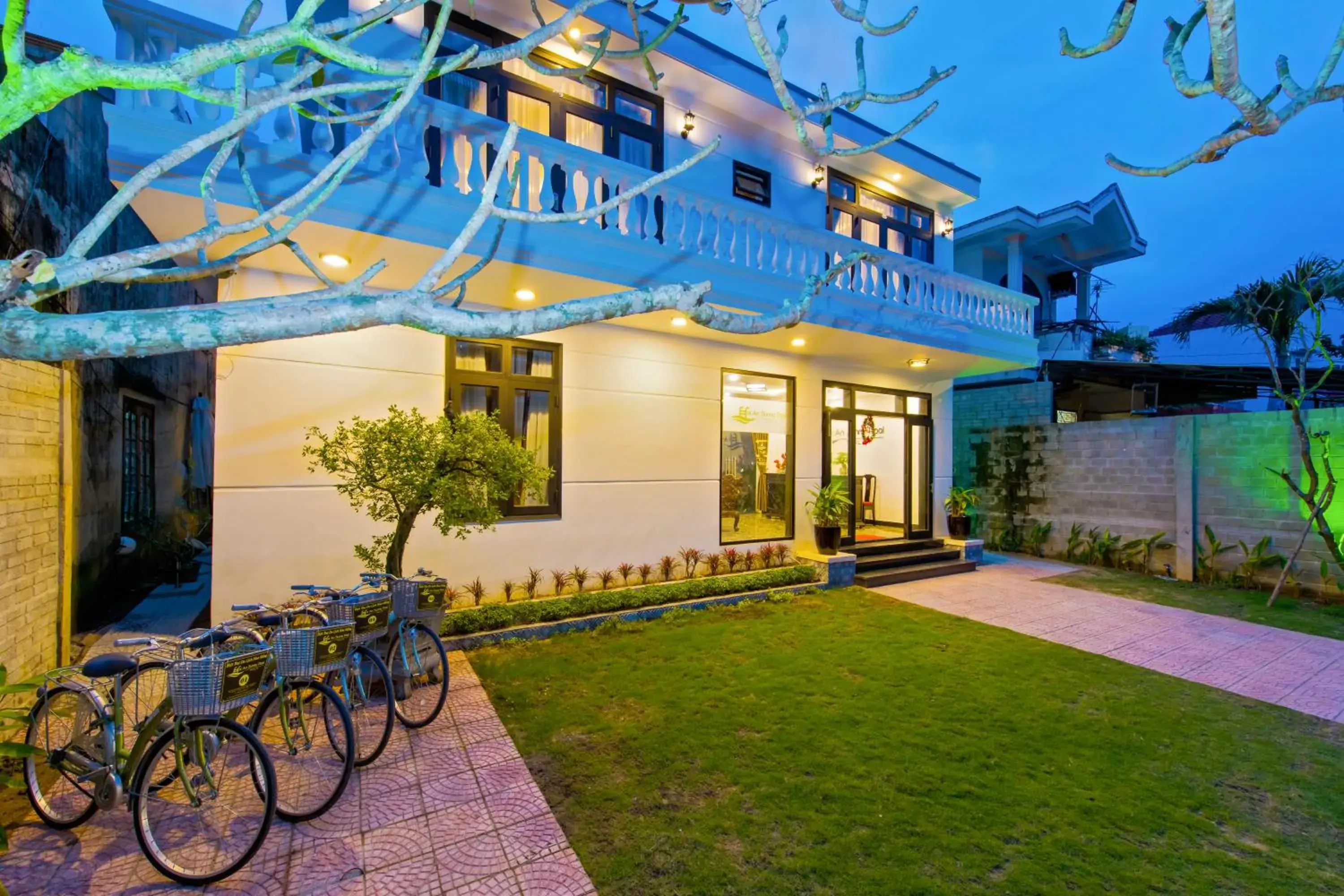 Property building in Hoi An Sunny Pool Villa Property building in Hoi An Sunny Pool Villa