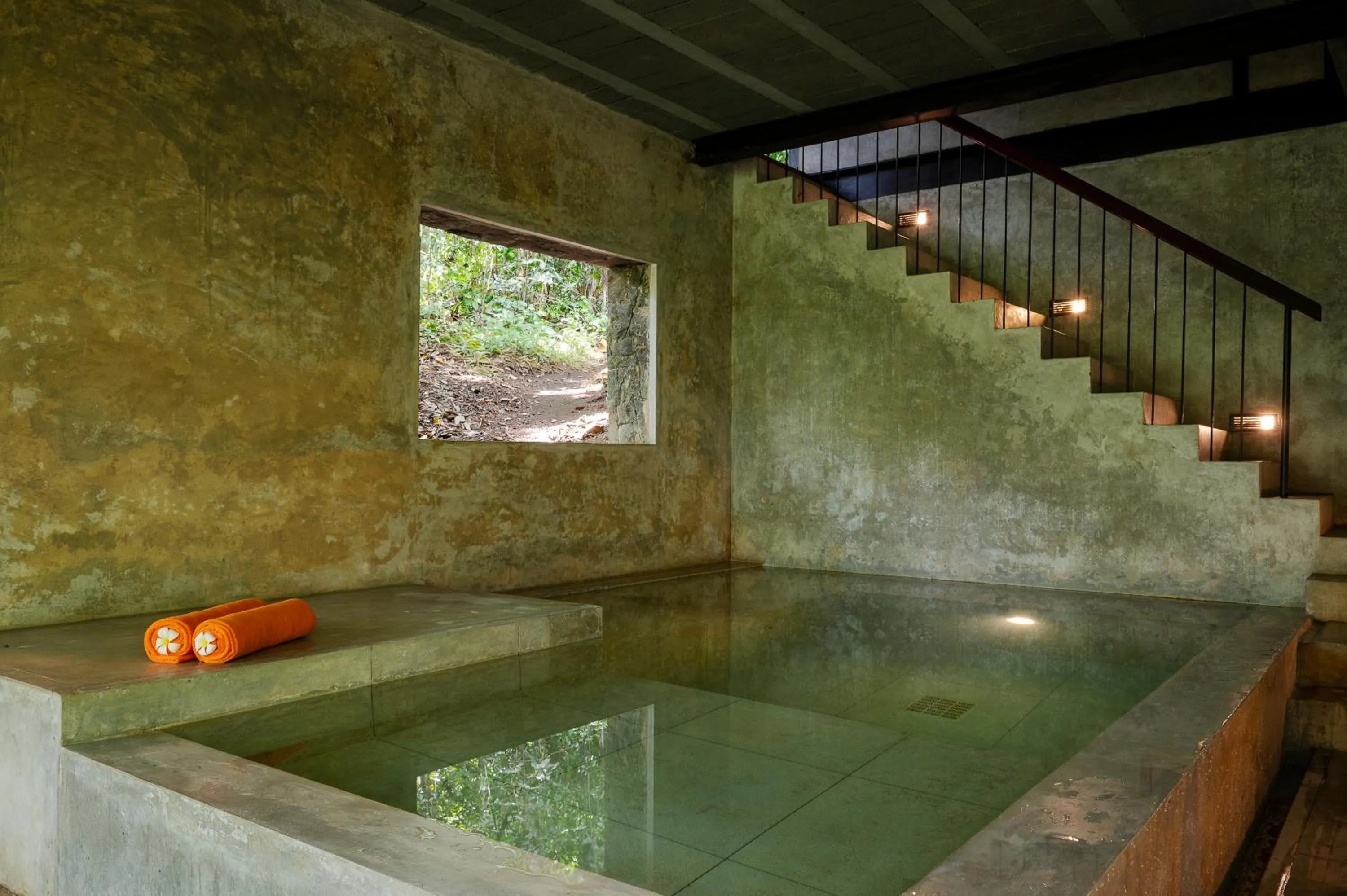 Swimming pool in Jetwing Kurulubedda - Adults Only