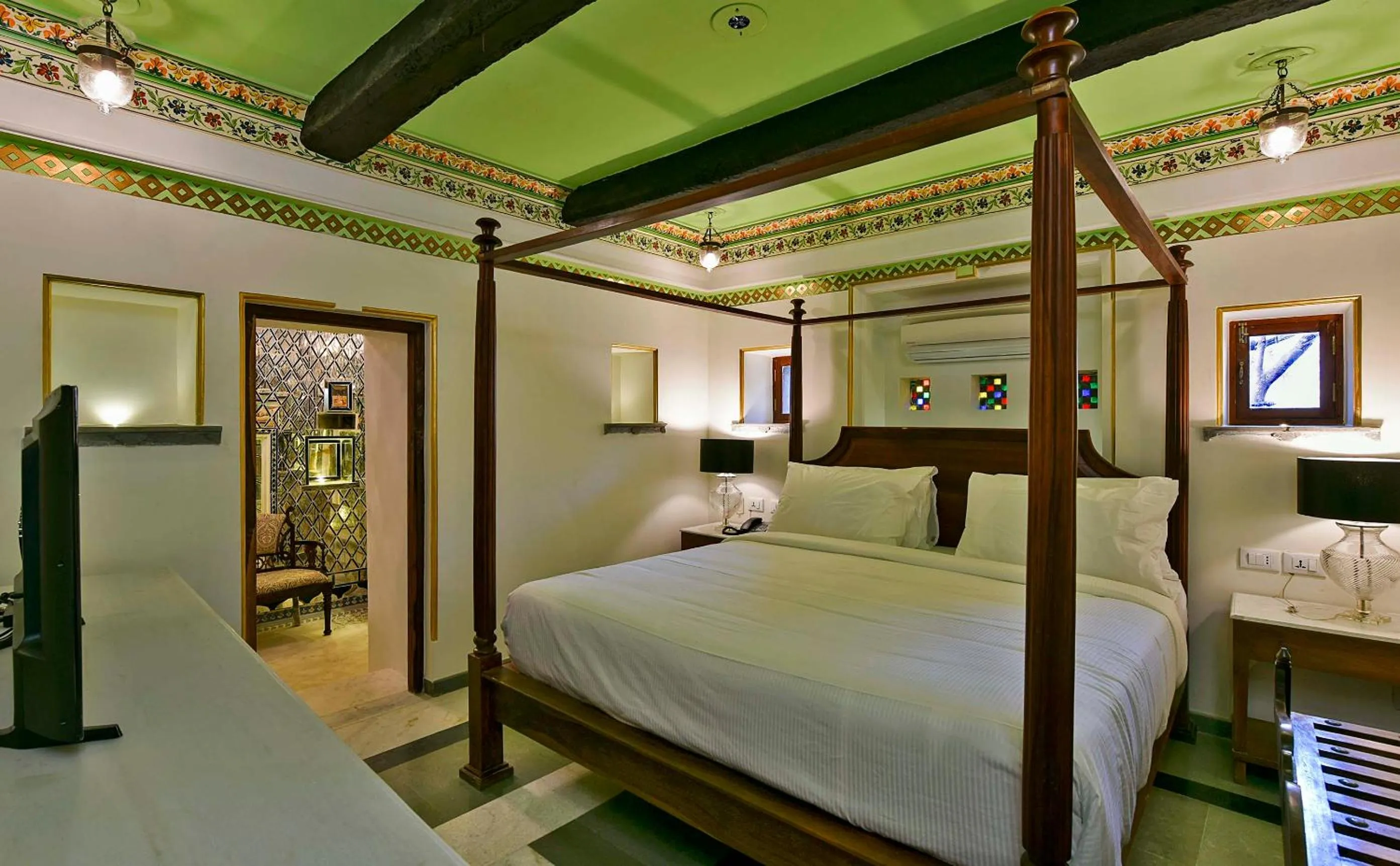 Bed in Gogunda Palace