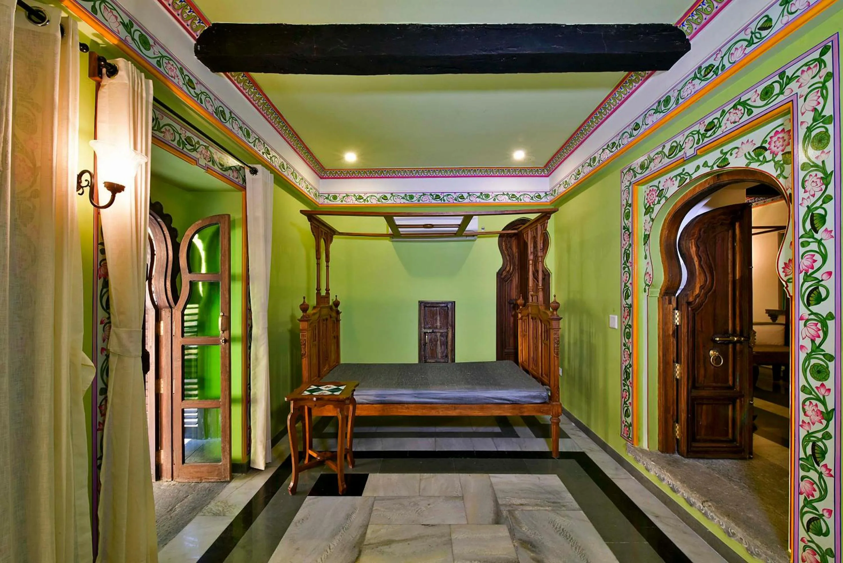 Living room, Bed in Gogunda Palace