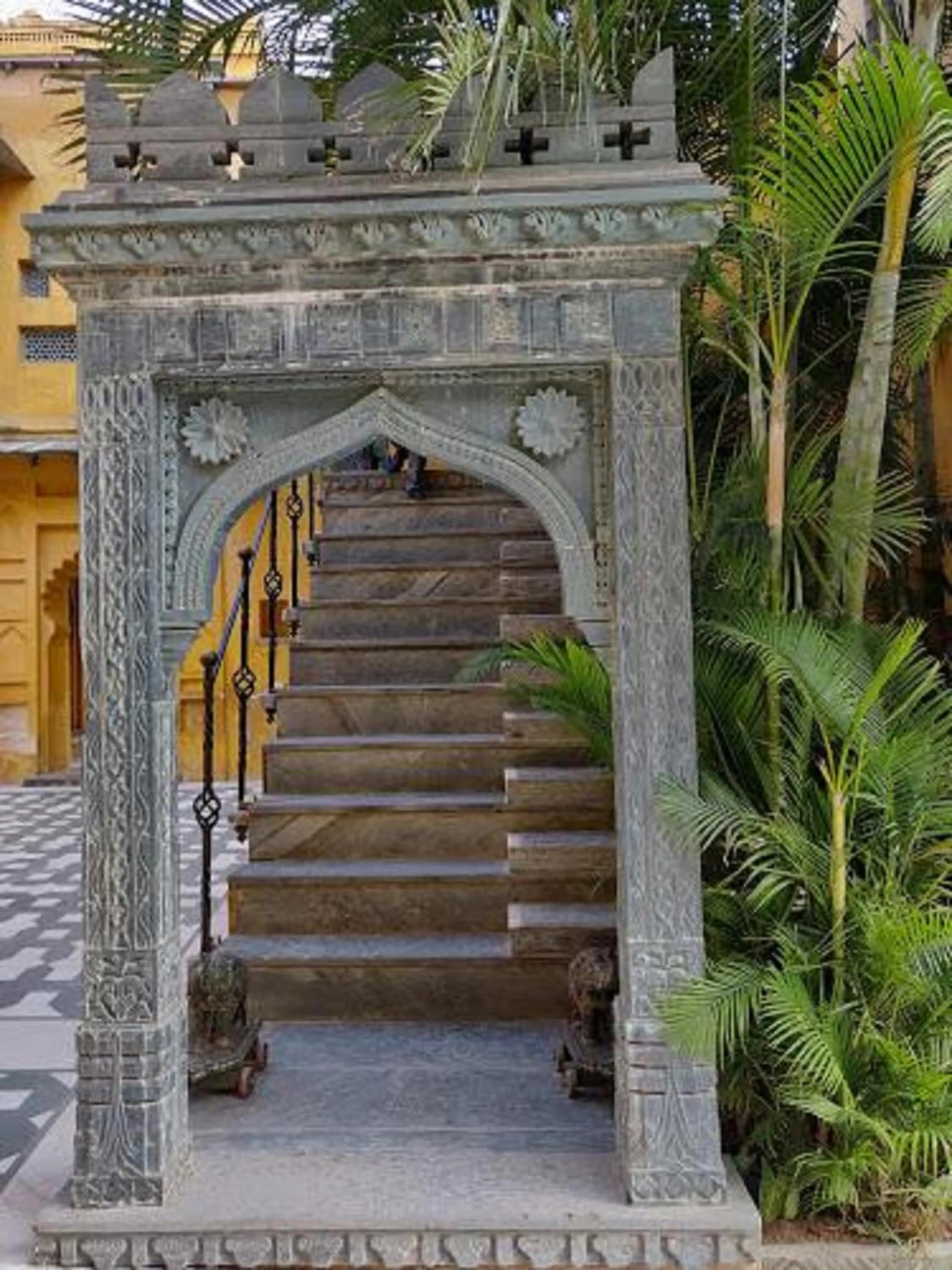 Facade/entrance in Gogunda Palace