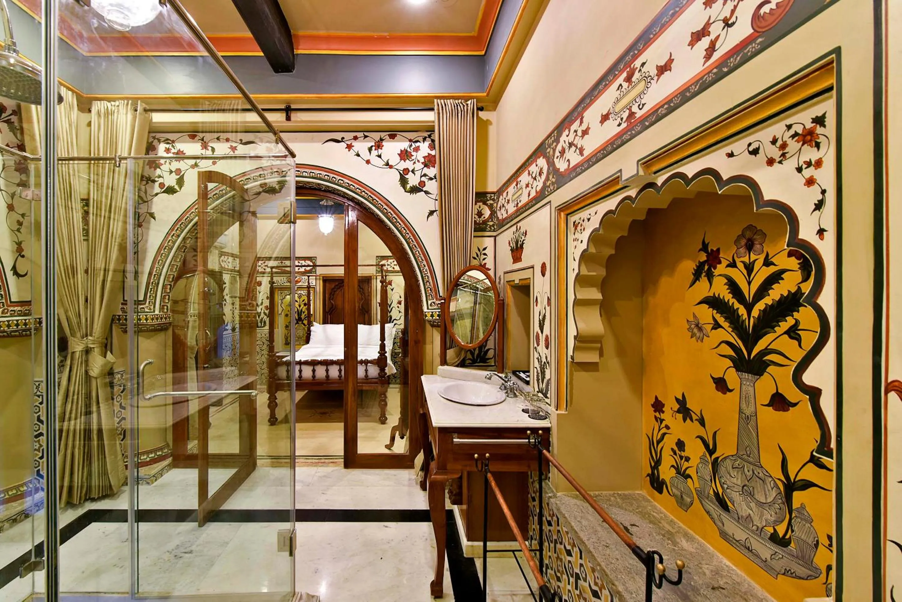 Shower in Gogunda Palace