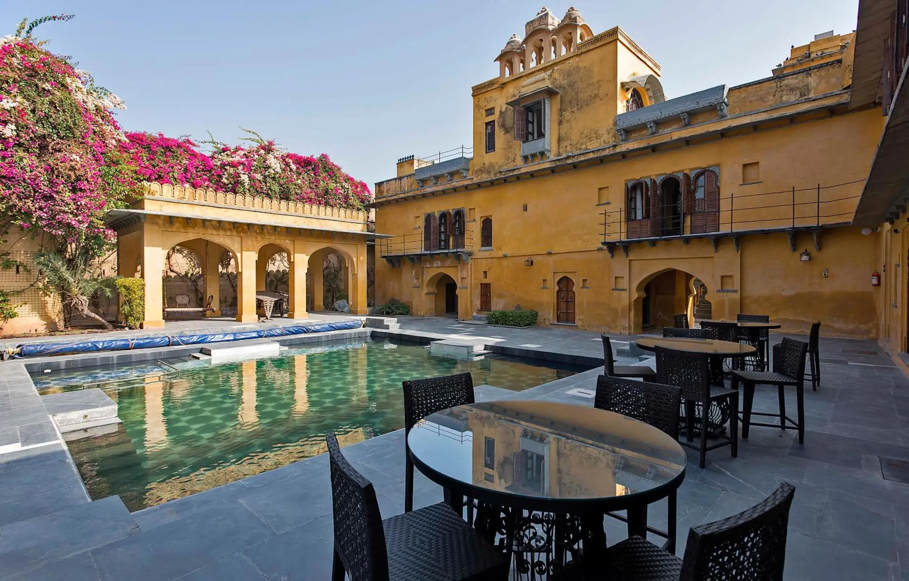 Lounge or bar in Gogunda Palace Lounge or bar in Gogunda Palace