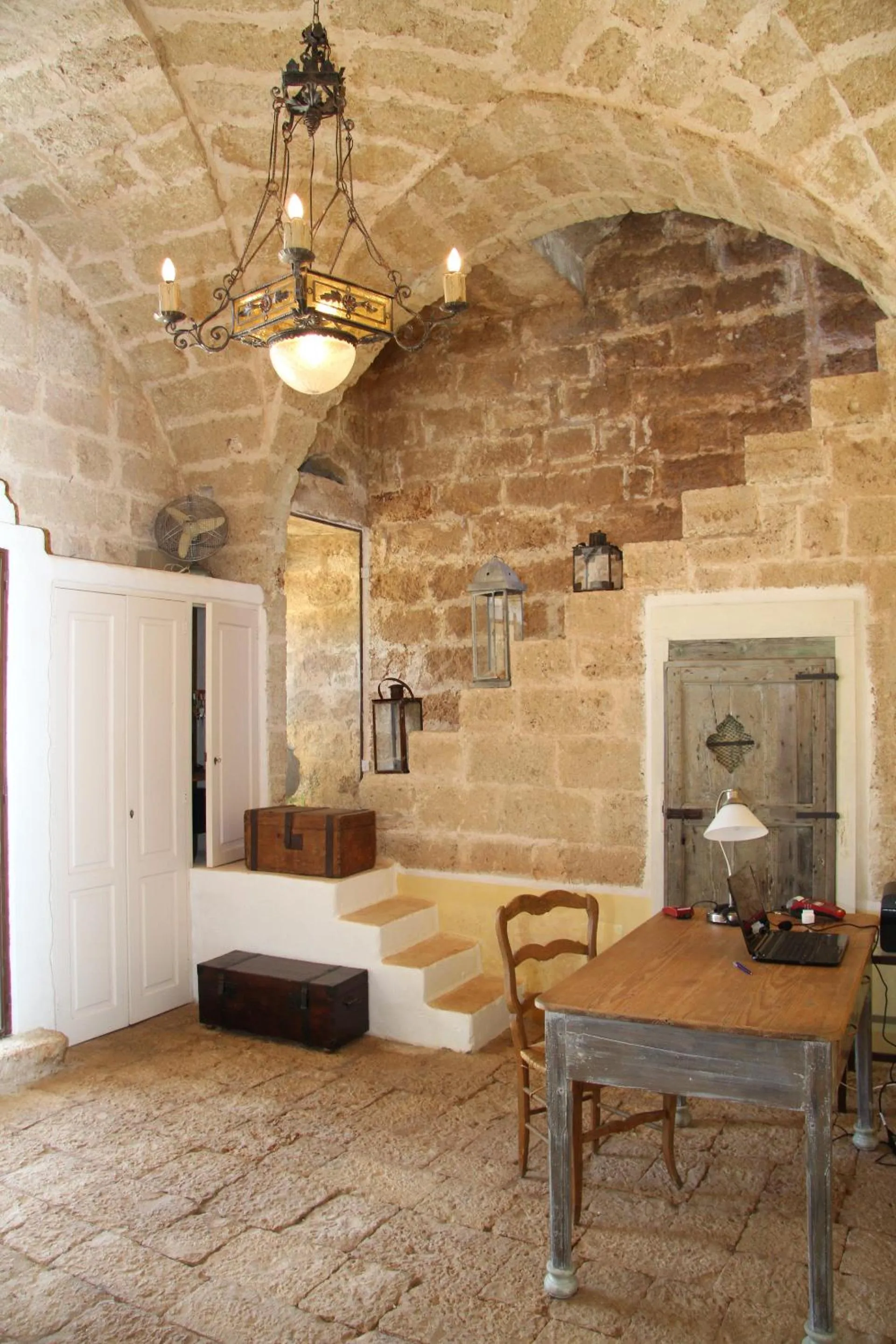 Communal lounge/ TV room in Masseria Cristo