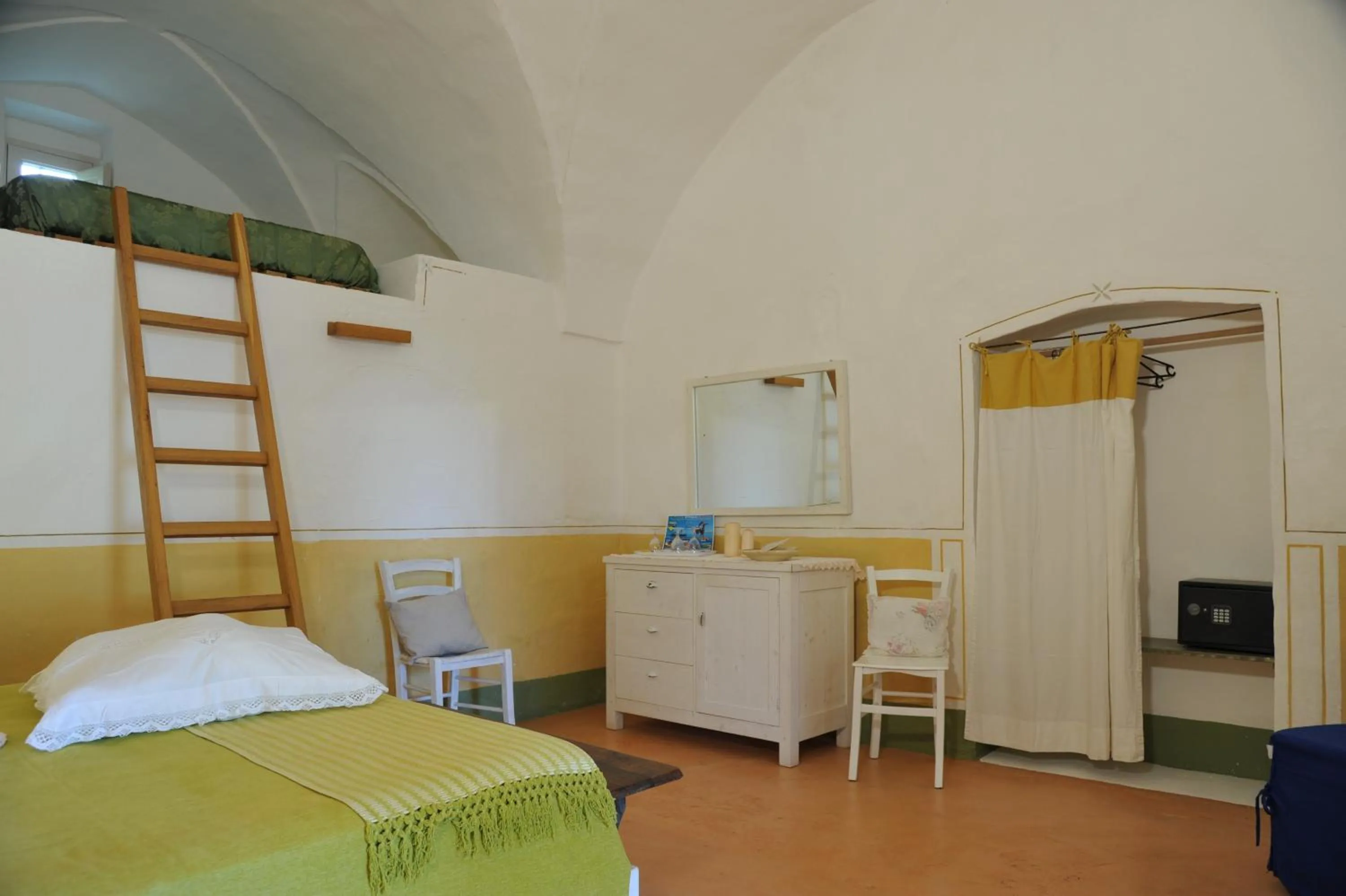 Photo of the whole room in Masseria Cristo