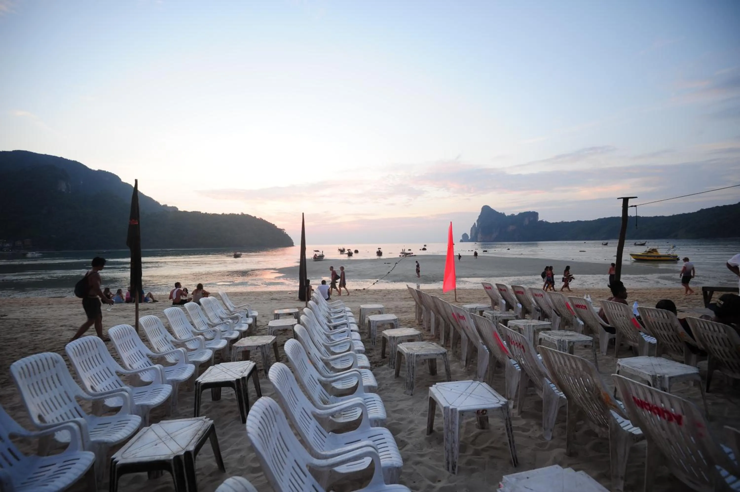 Beach in Phi Phi Twin Palms Bungalow