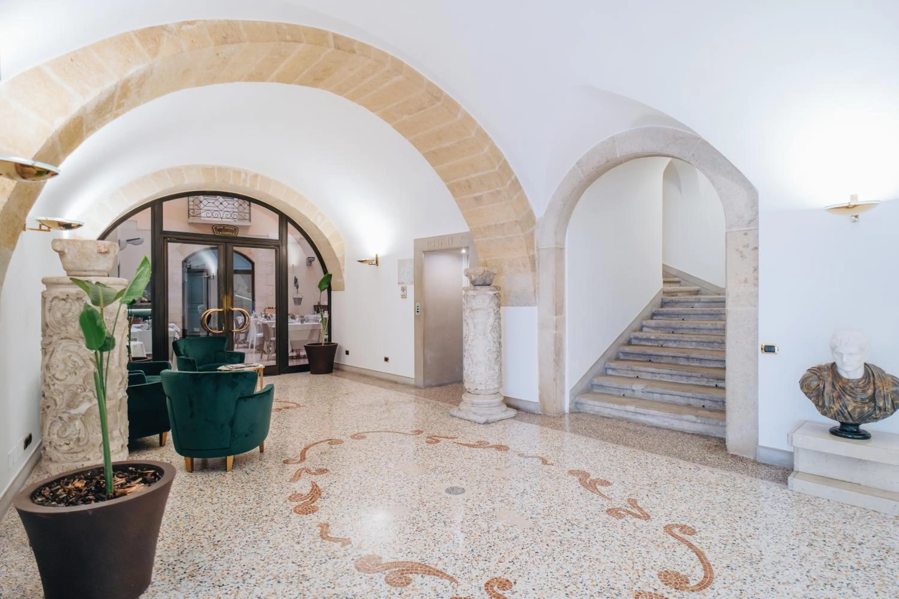 Lobby or reception in Hotel San Nicola