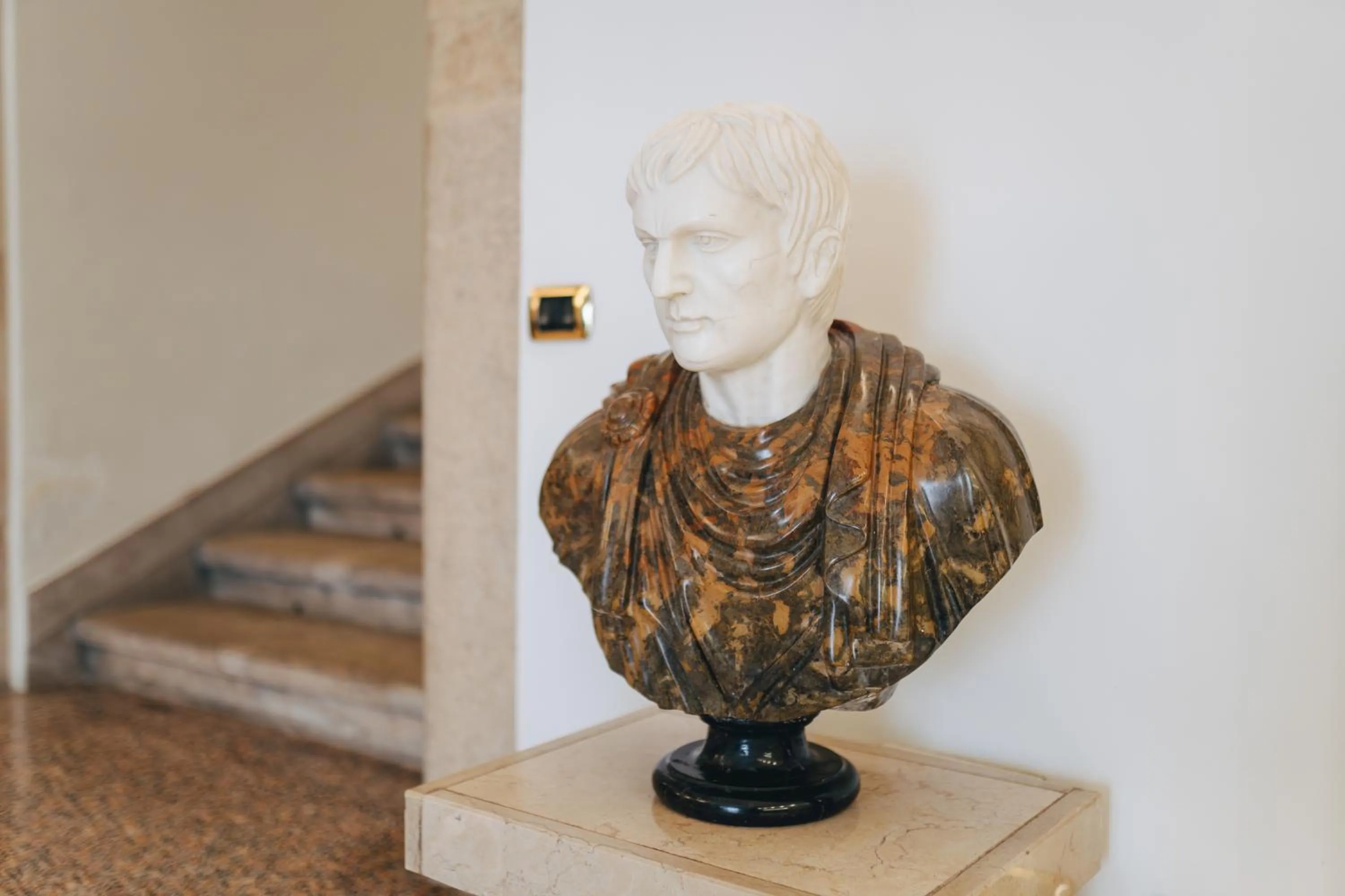 Decorative detail in Hotel San Nicola