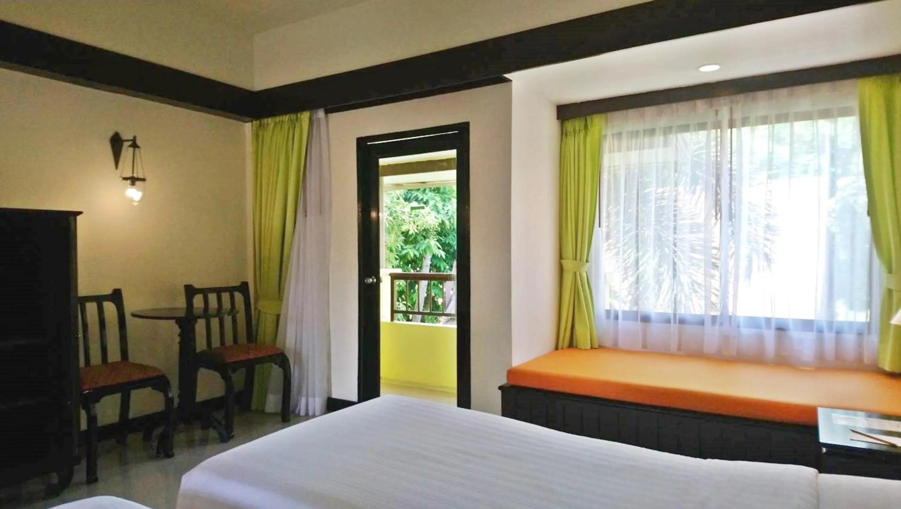 Balcony/Terrace, Bed in Diamond Cottage Resort & Spa