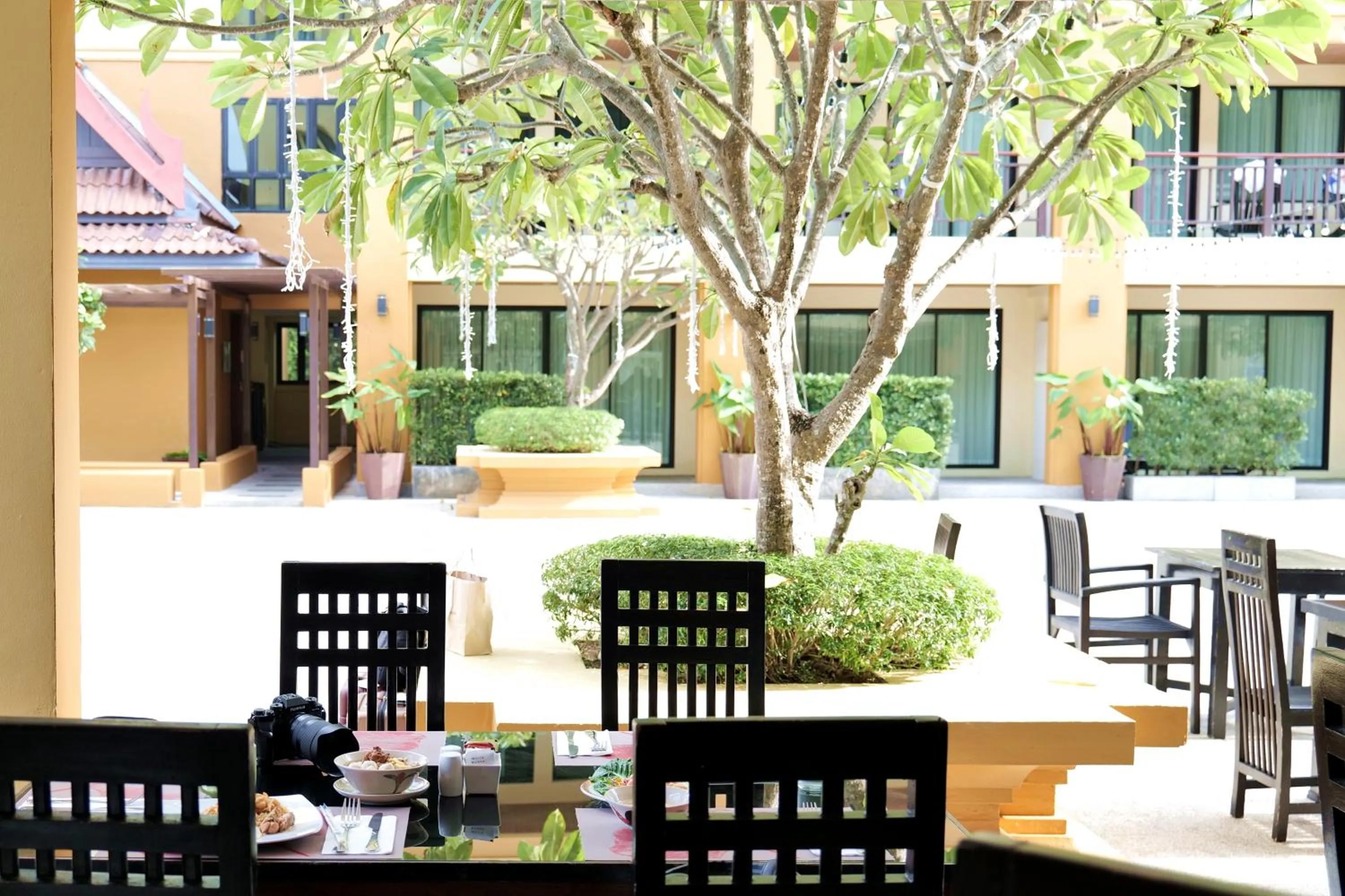 Property building in Diamond Cottage Resort & Spa