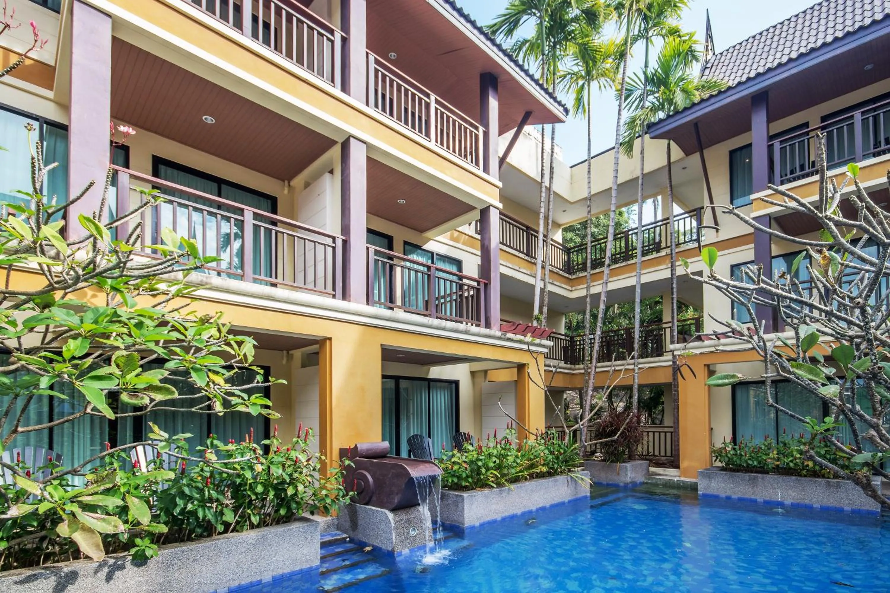 Property building in Diamond Cottage Resort & Spa