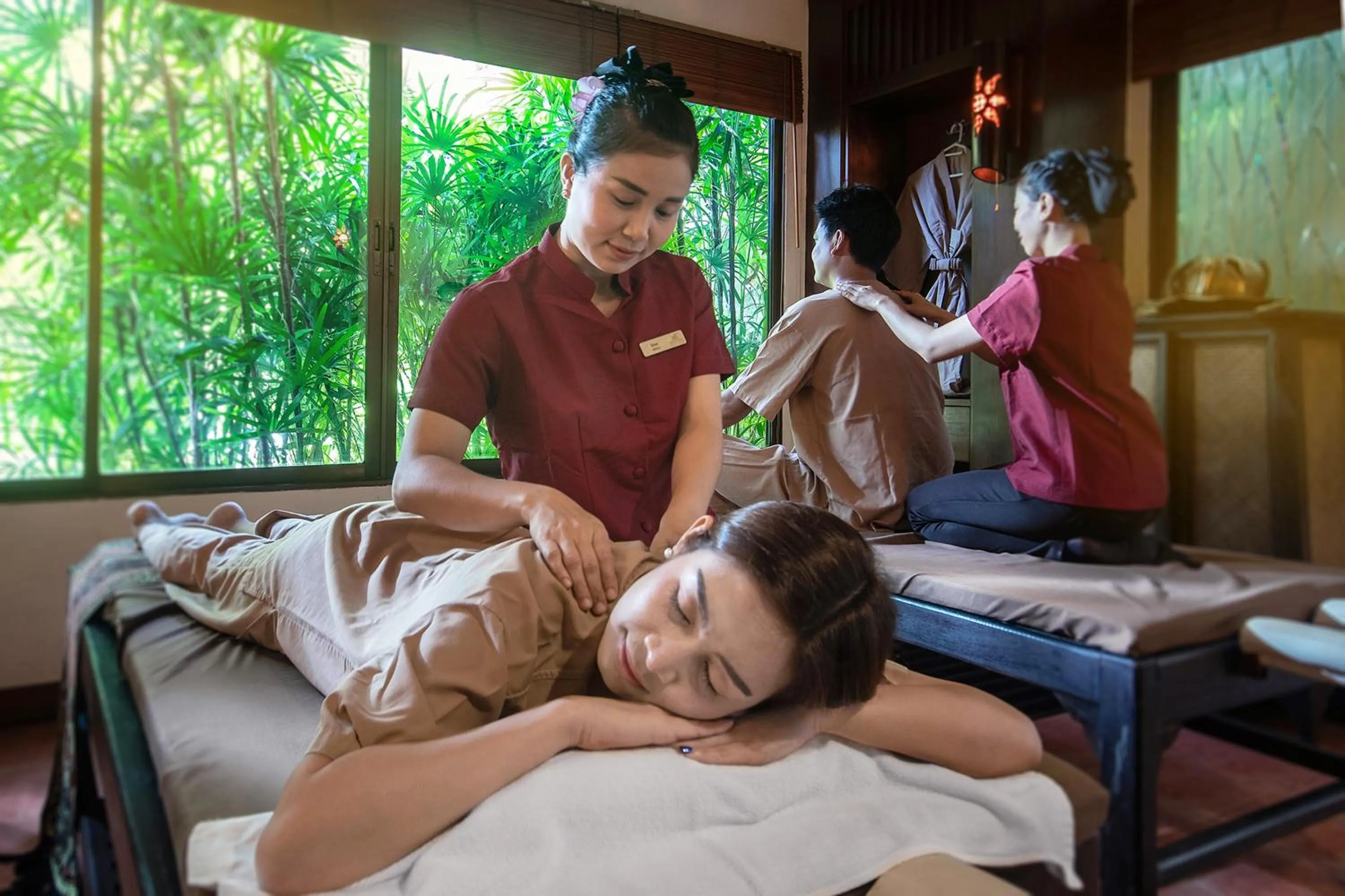 Massage in Diamond Cottage Resort & Spa