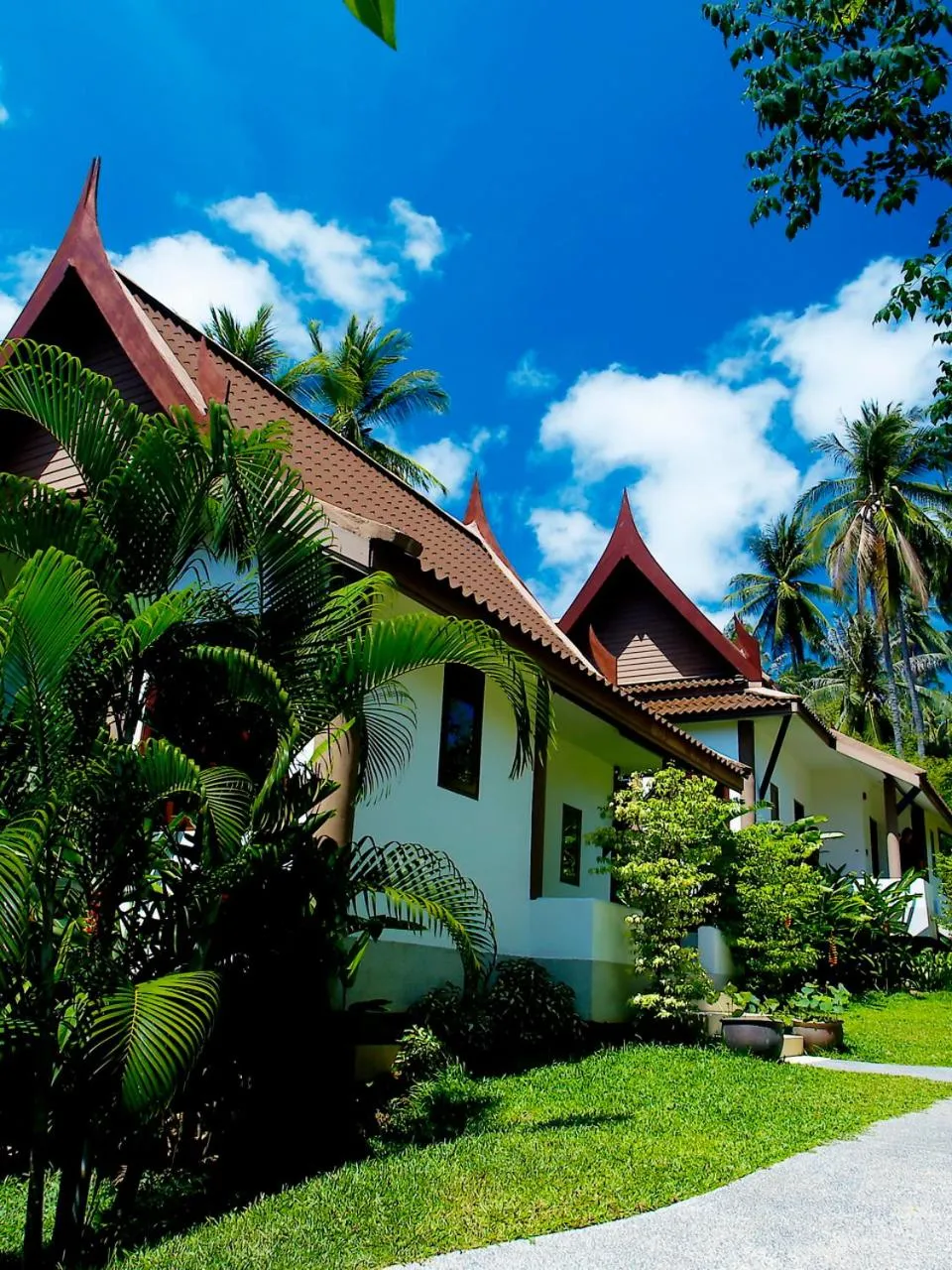 Property building in Diamond Cottage Resort & Spa