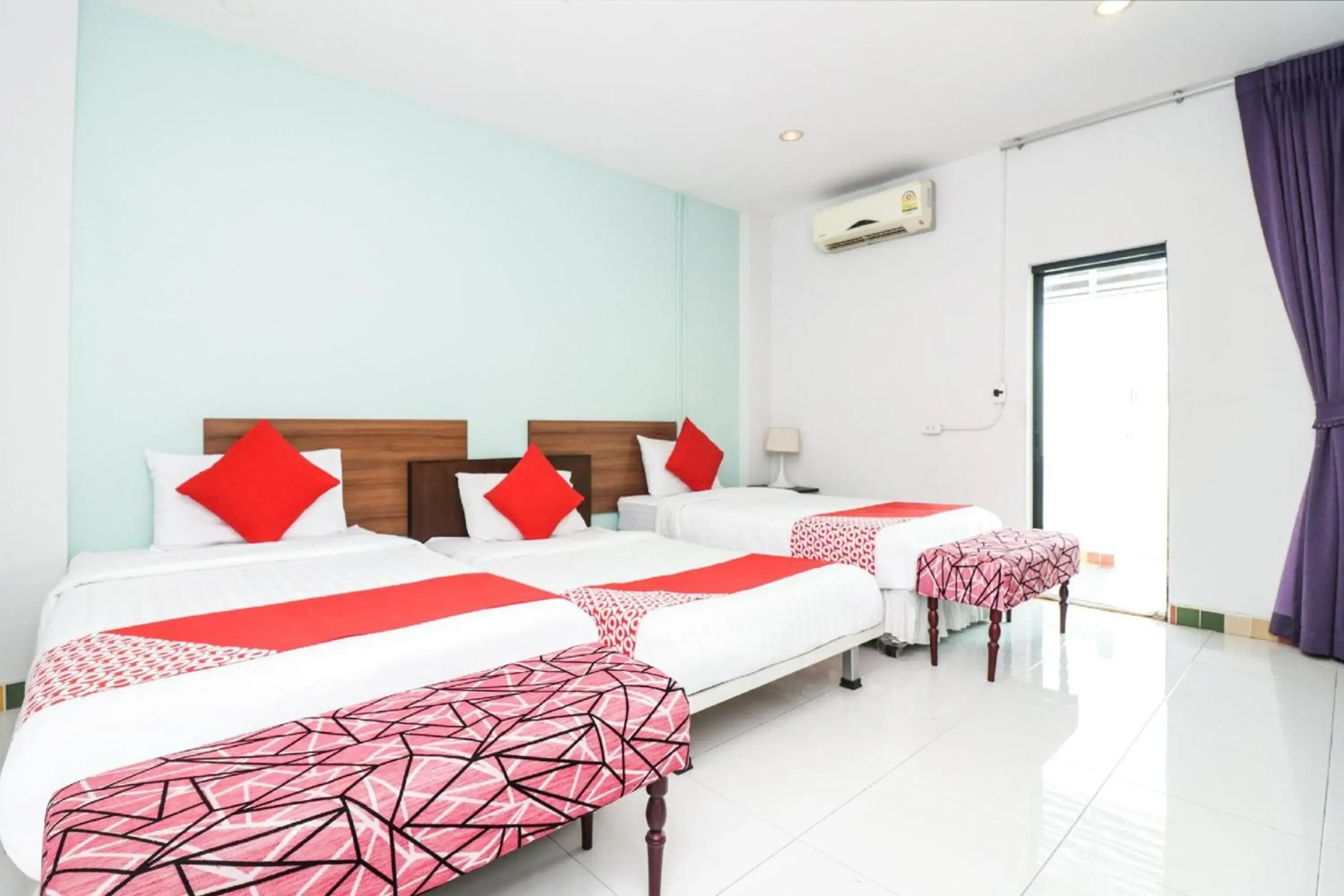Triple Room - single occupancy in King One Suvarnabhumi Triple Room - single occupancy in King One Suvarnabhumi