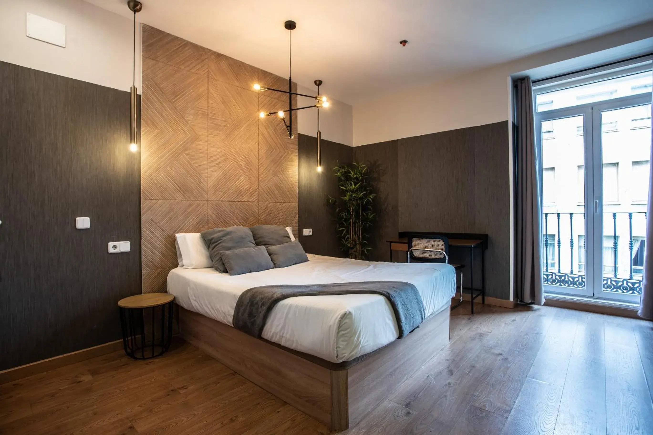 SUITES YOU Zinc SUITES YOU Zinc