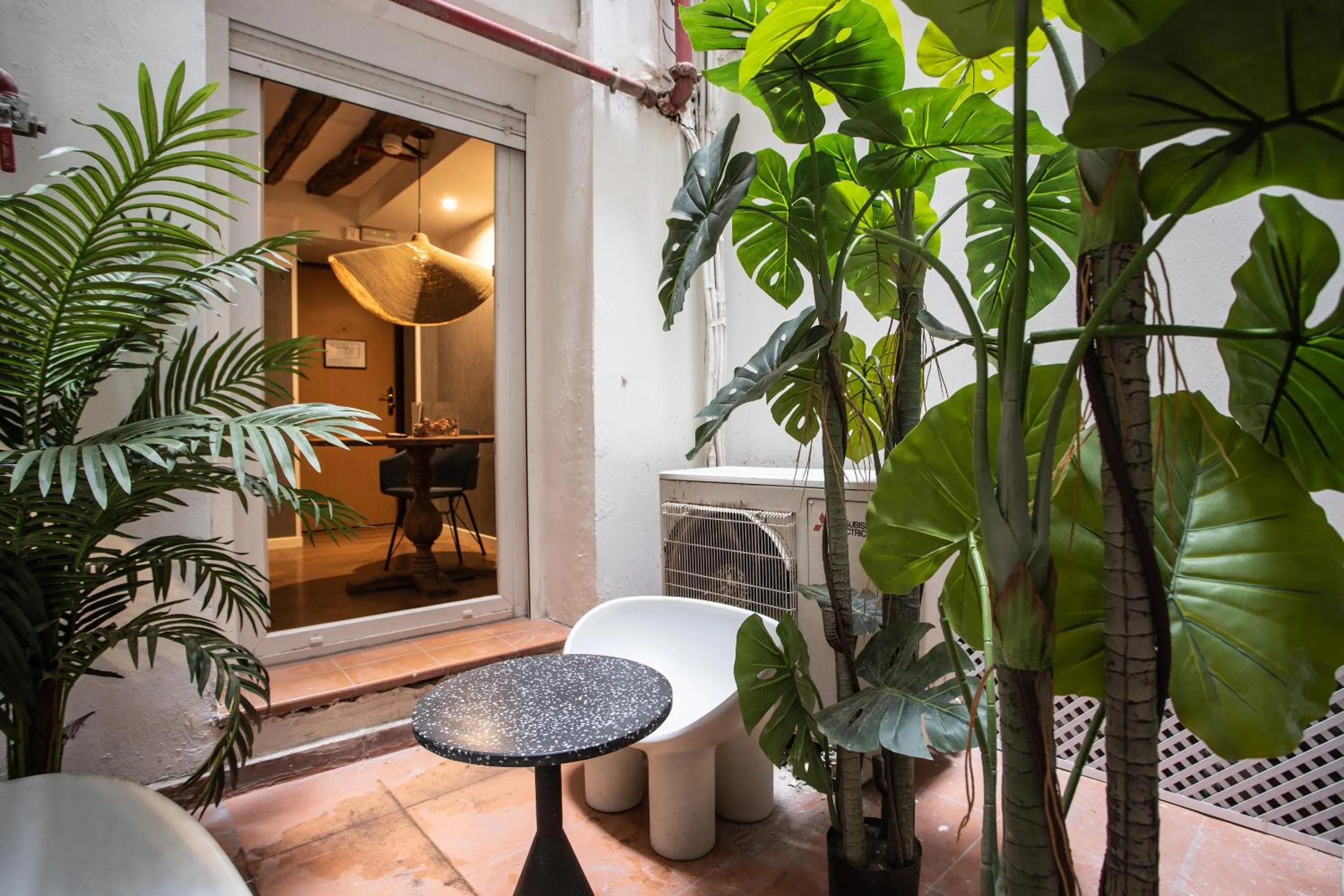 Patio in SUITES YOU Zinc