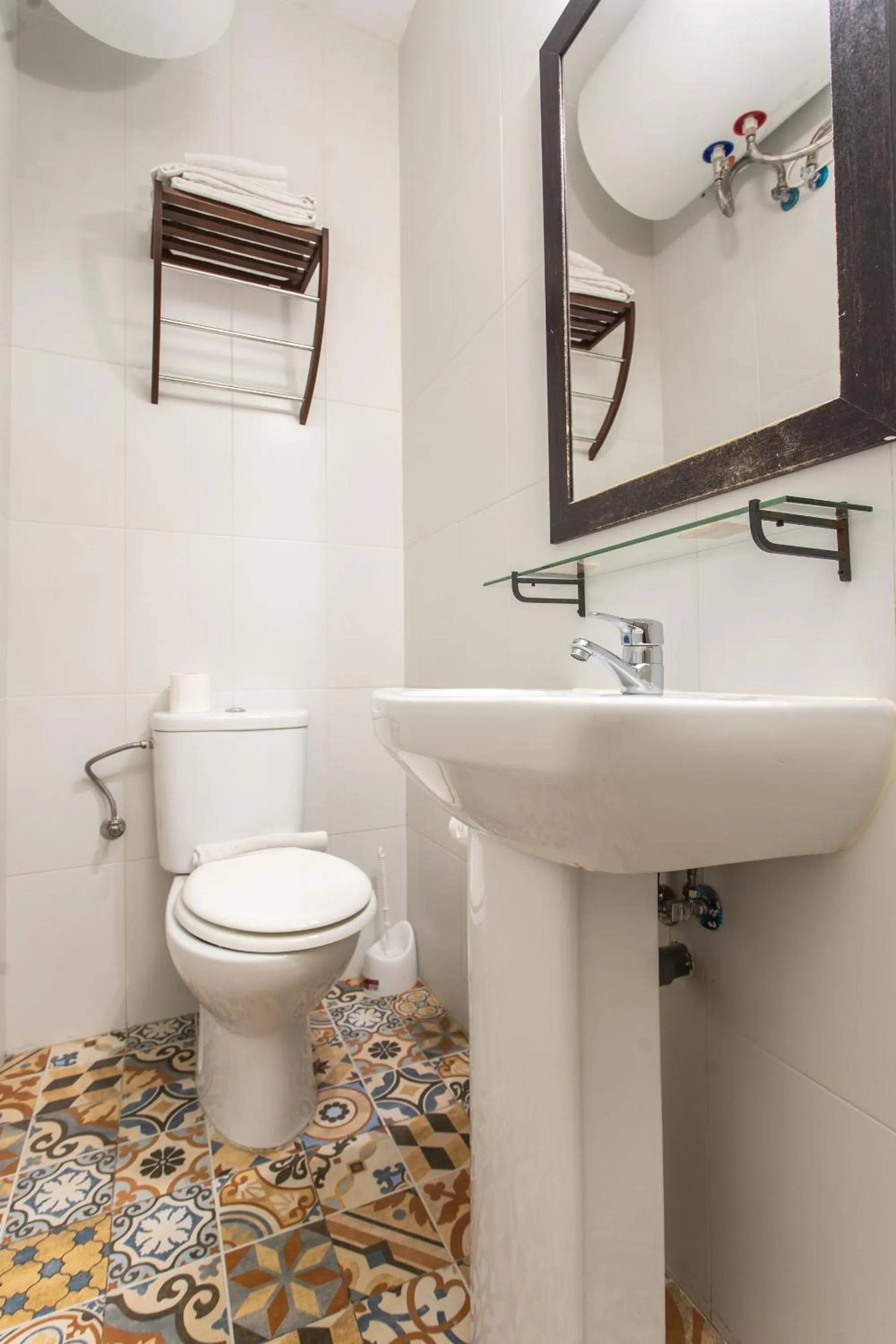 Toilet in SUITES YOU Zinc