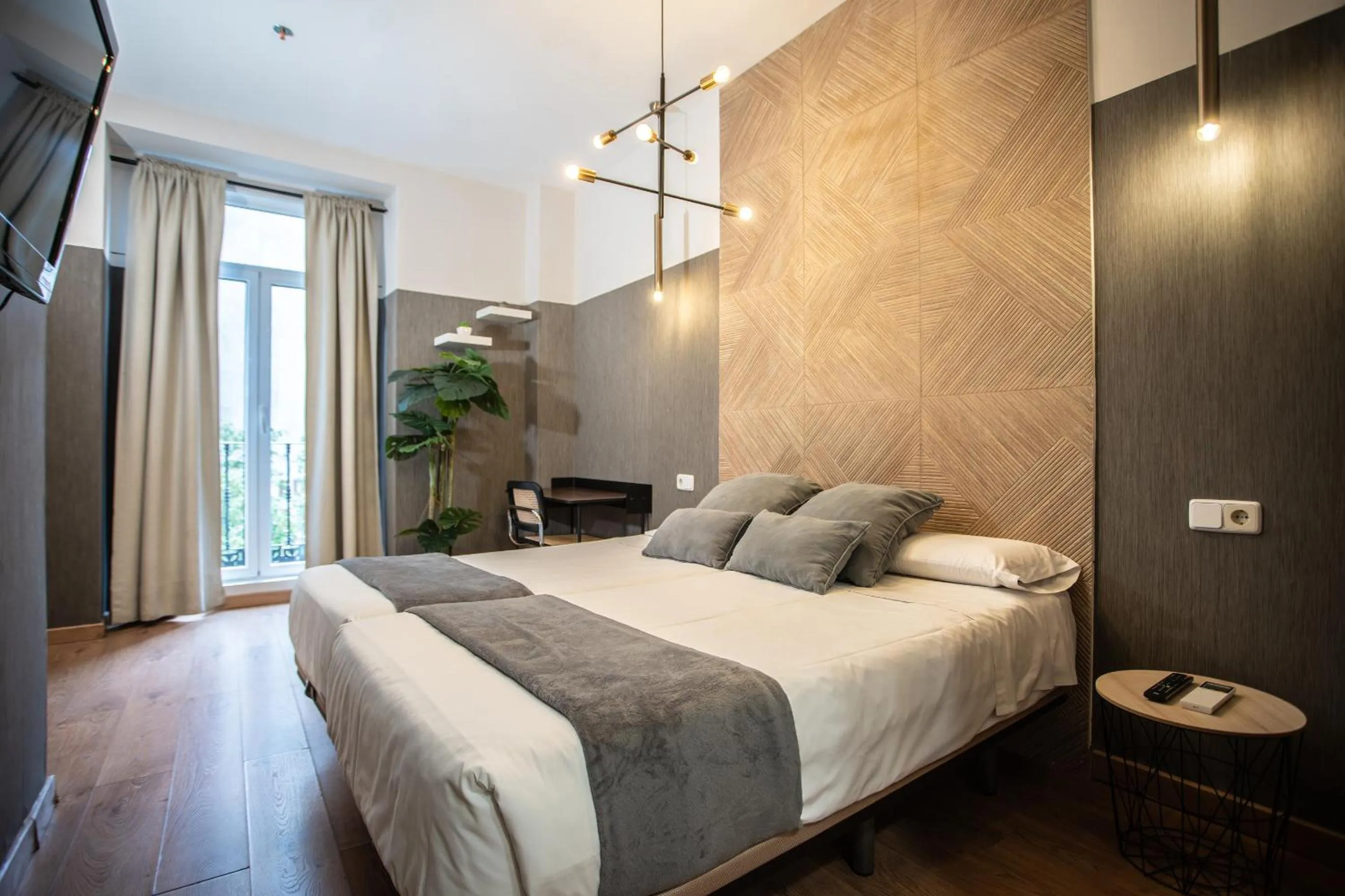 Bed in SUITES YOU Zinc